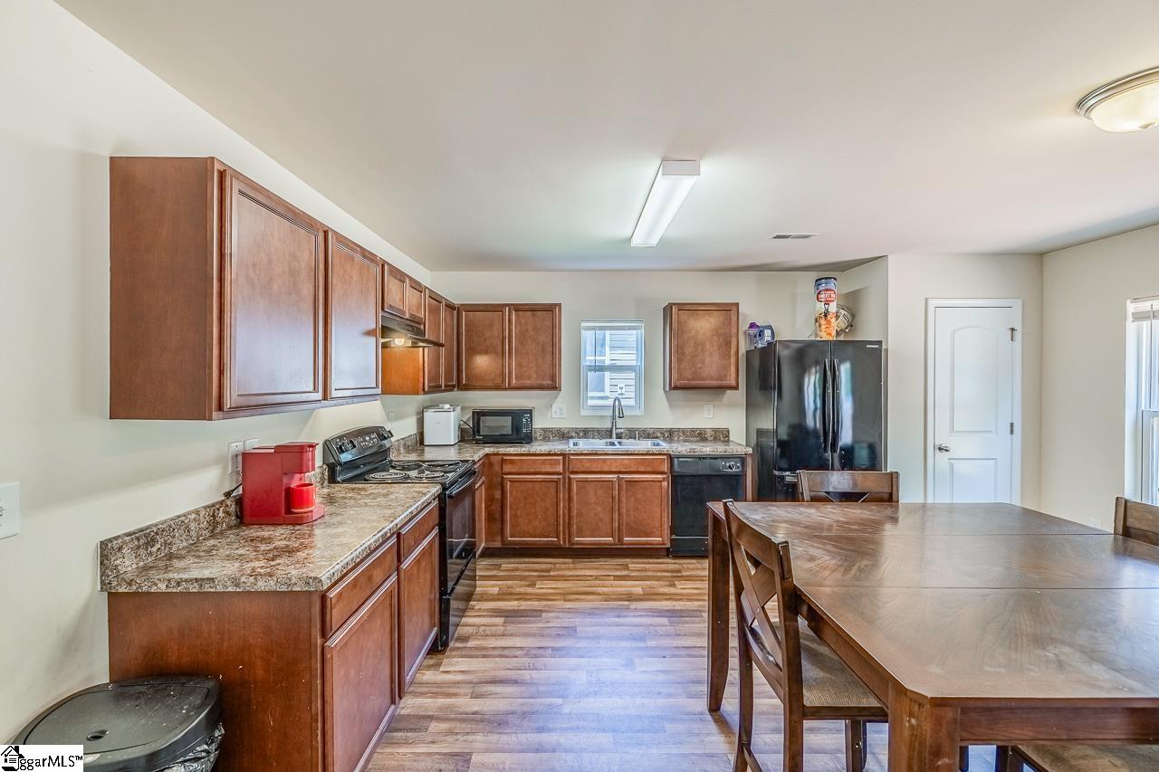 233 Wayfair Lane Wellford, SC 29385