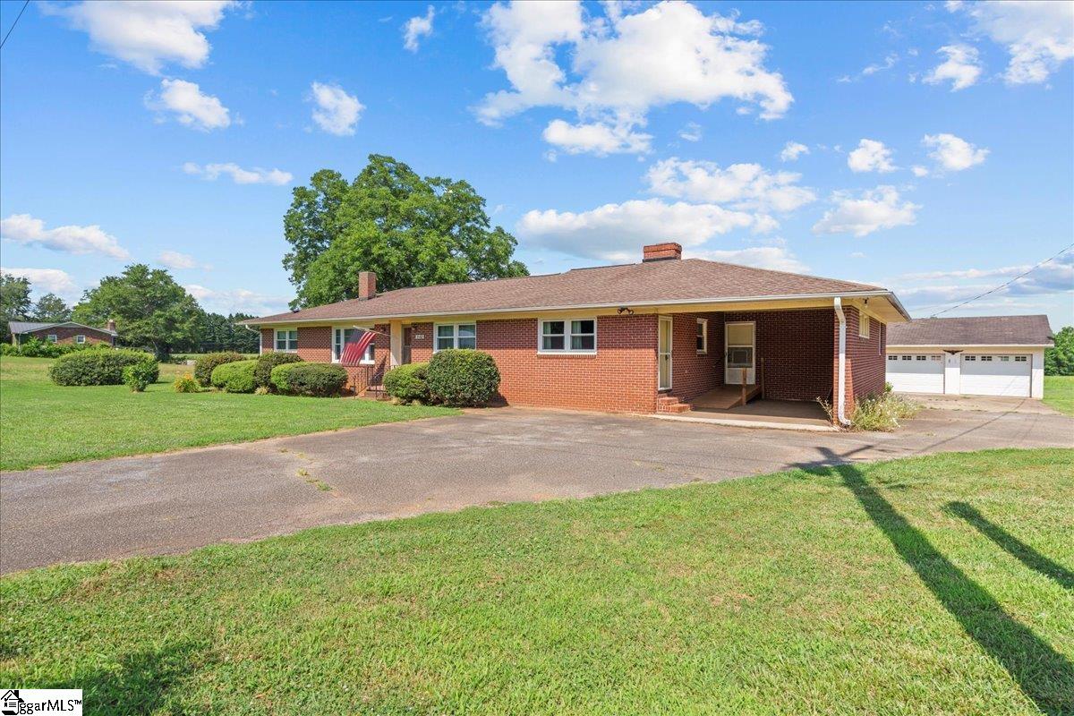 2160 Compton Bridge Road Inman, SC 29340