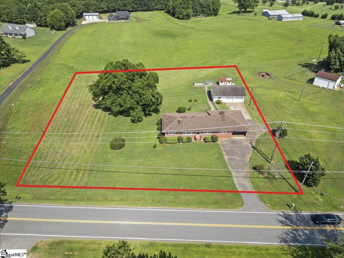 2160 Compton Bridge Road Inman, SC 29340