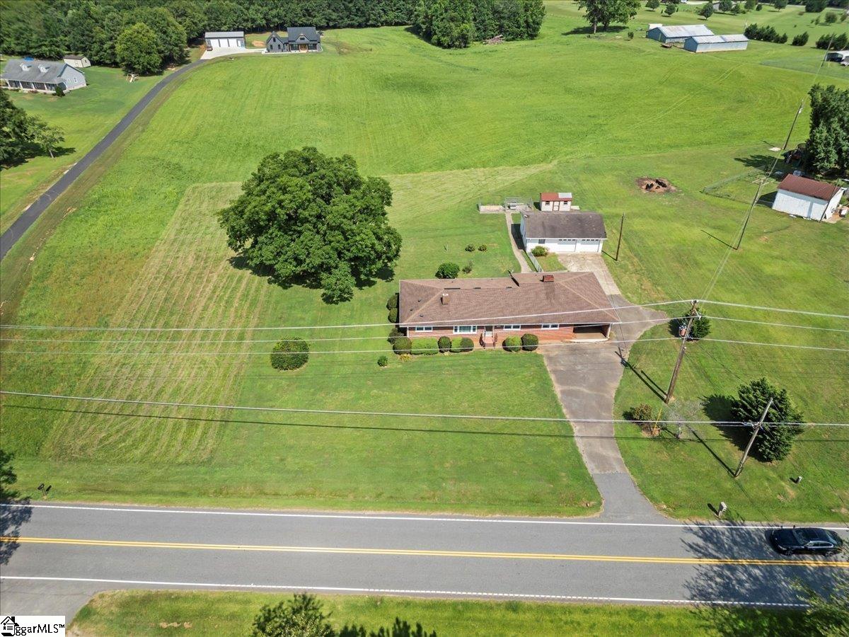 2160 Compton Bridge Road Inman, SC 29340