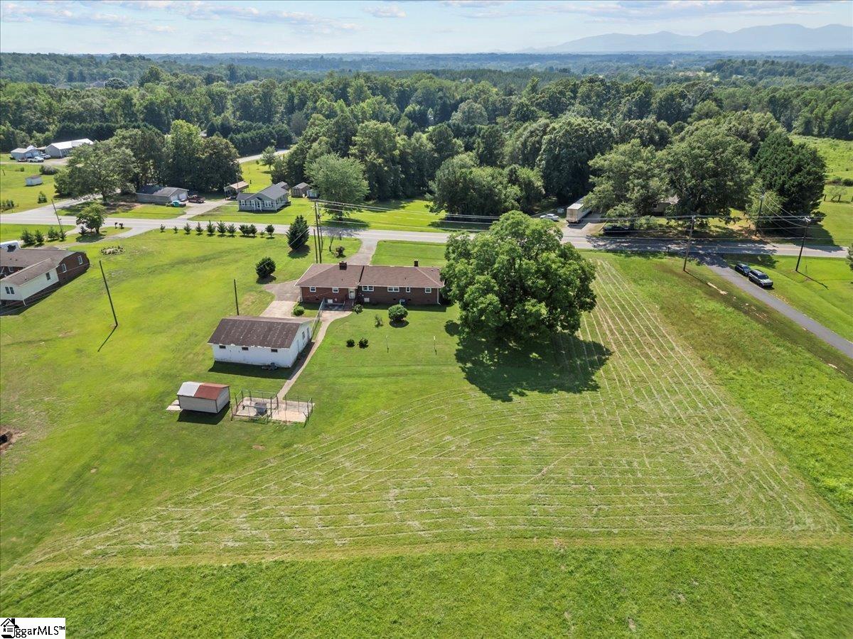 2160 Compton Bridge Road Inman, SC 29340