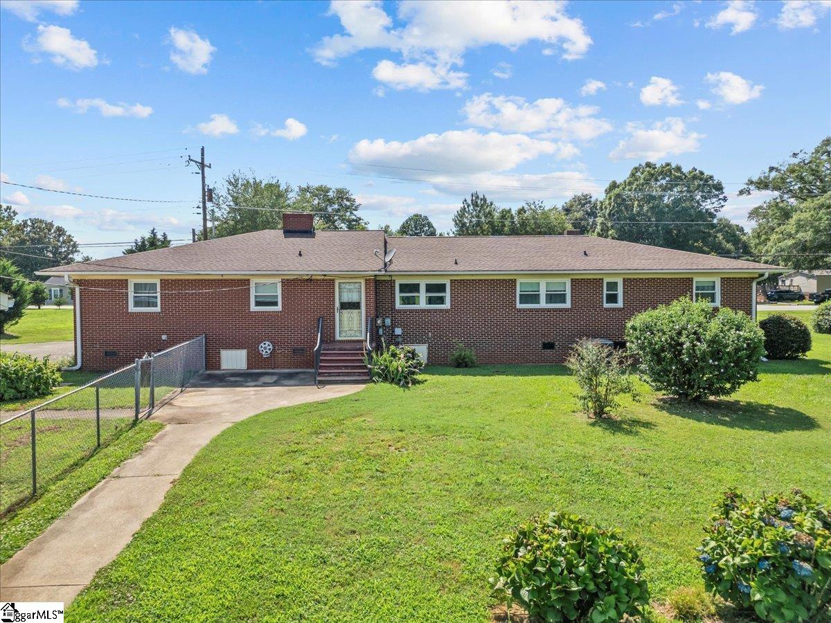 2160 Compton Bridge Road Inman, SC 29340