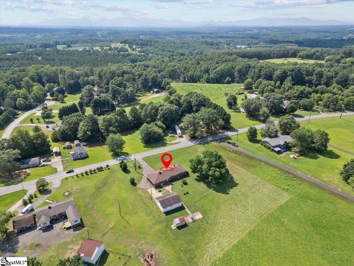 2160 Compton Bridge Road Inman, SC 29340