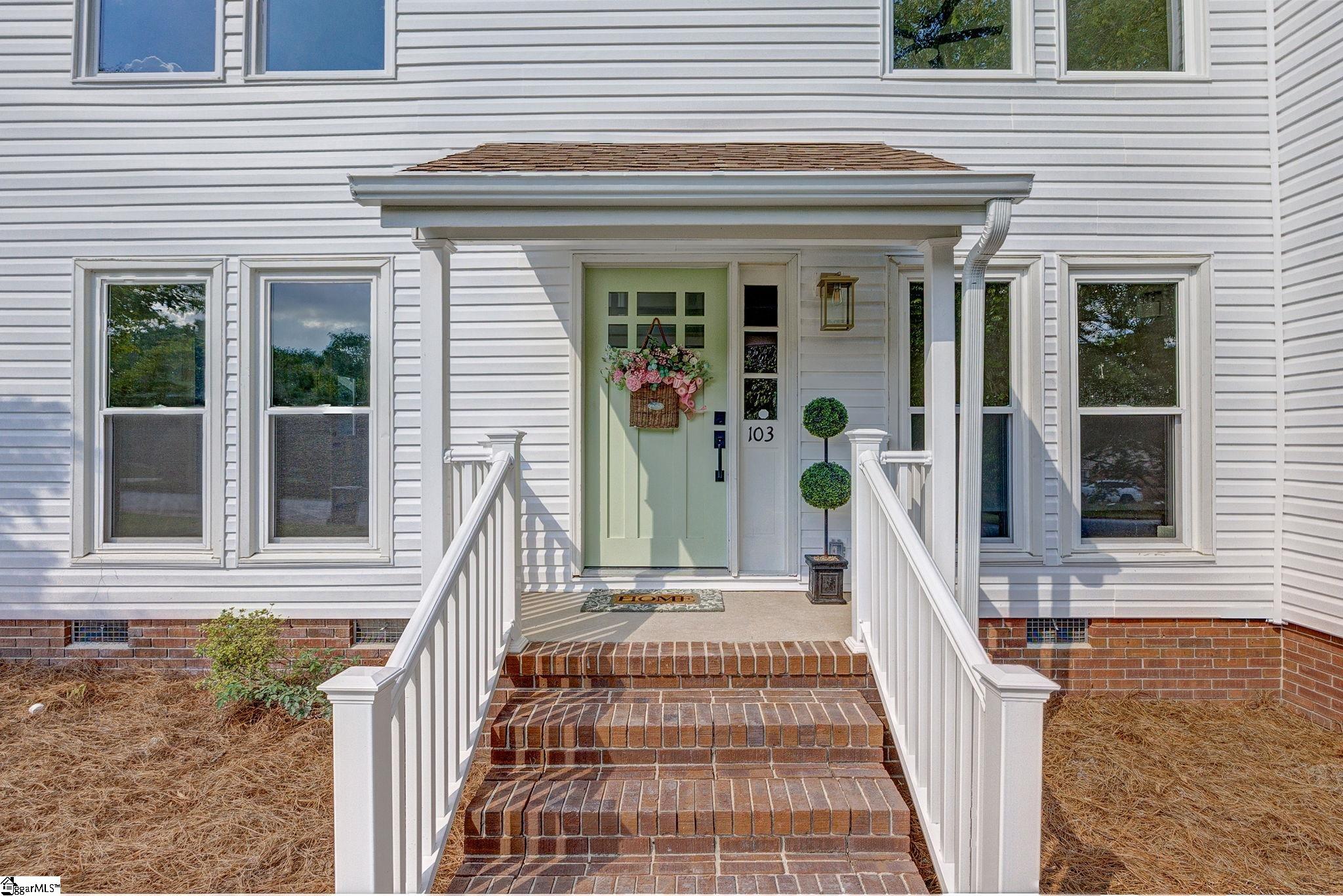 103 Gaithburg Square Taylors, SC 29687