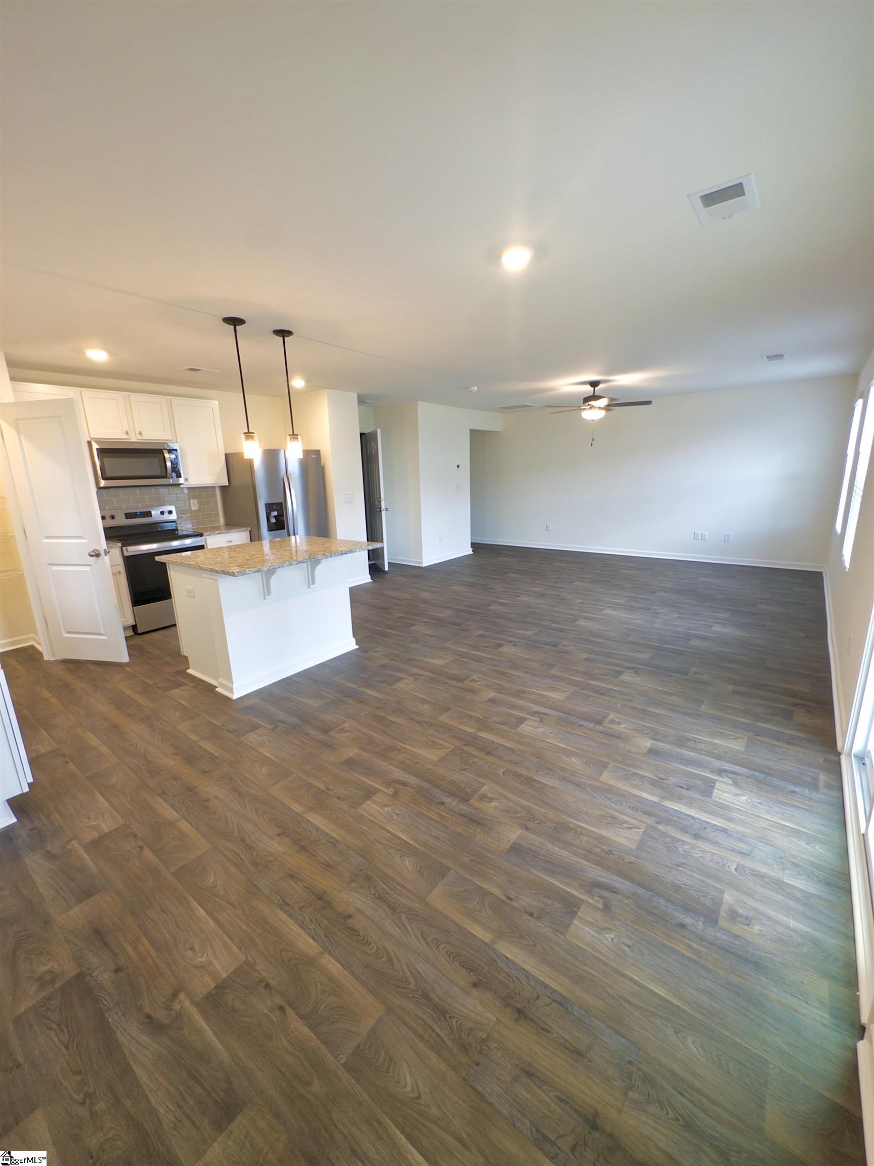 6068 Willutuck Drive Boiling Springs, SC 29316