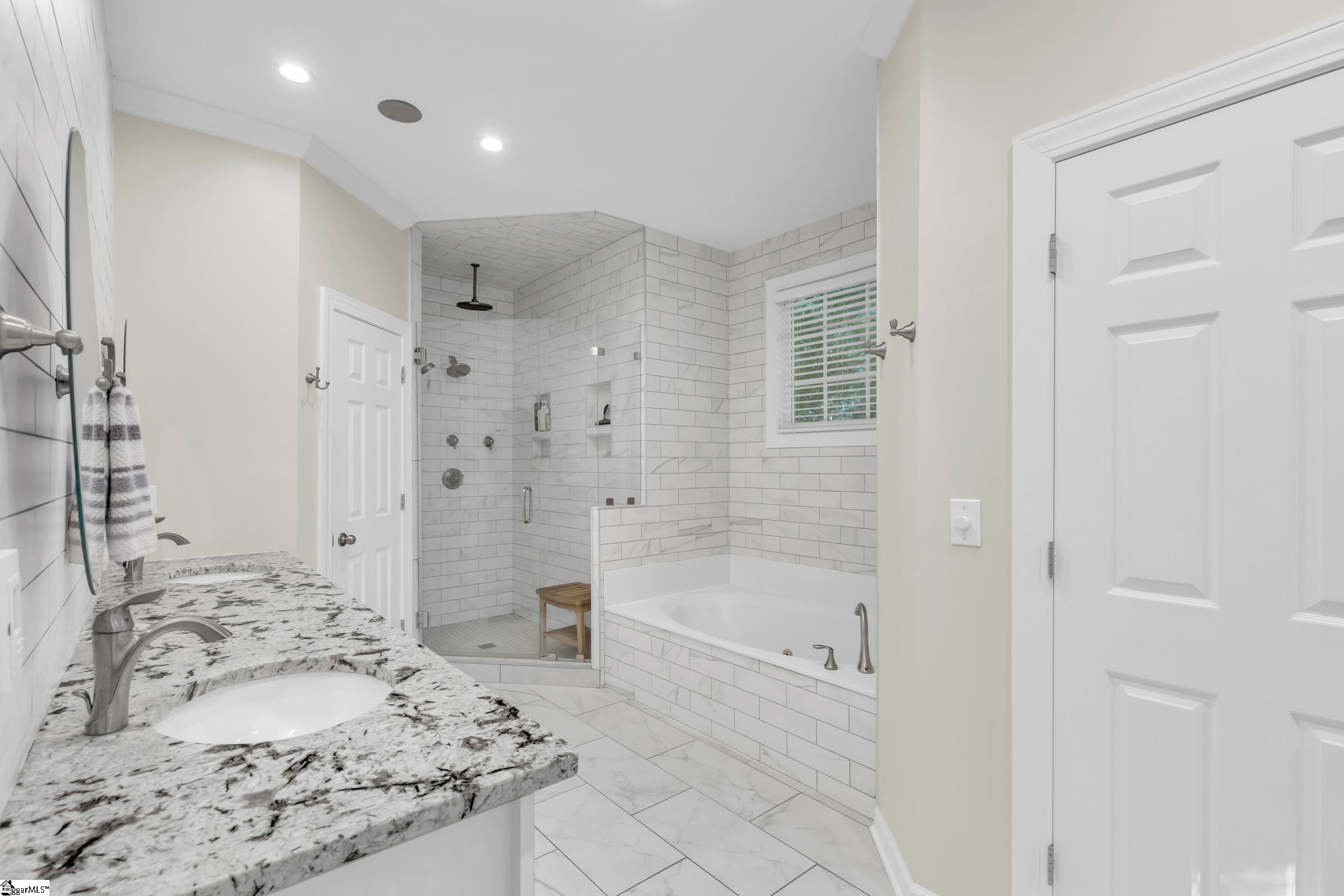 218 Alender Way Simpsonville, SC 29681