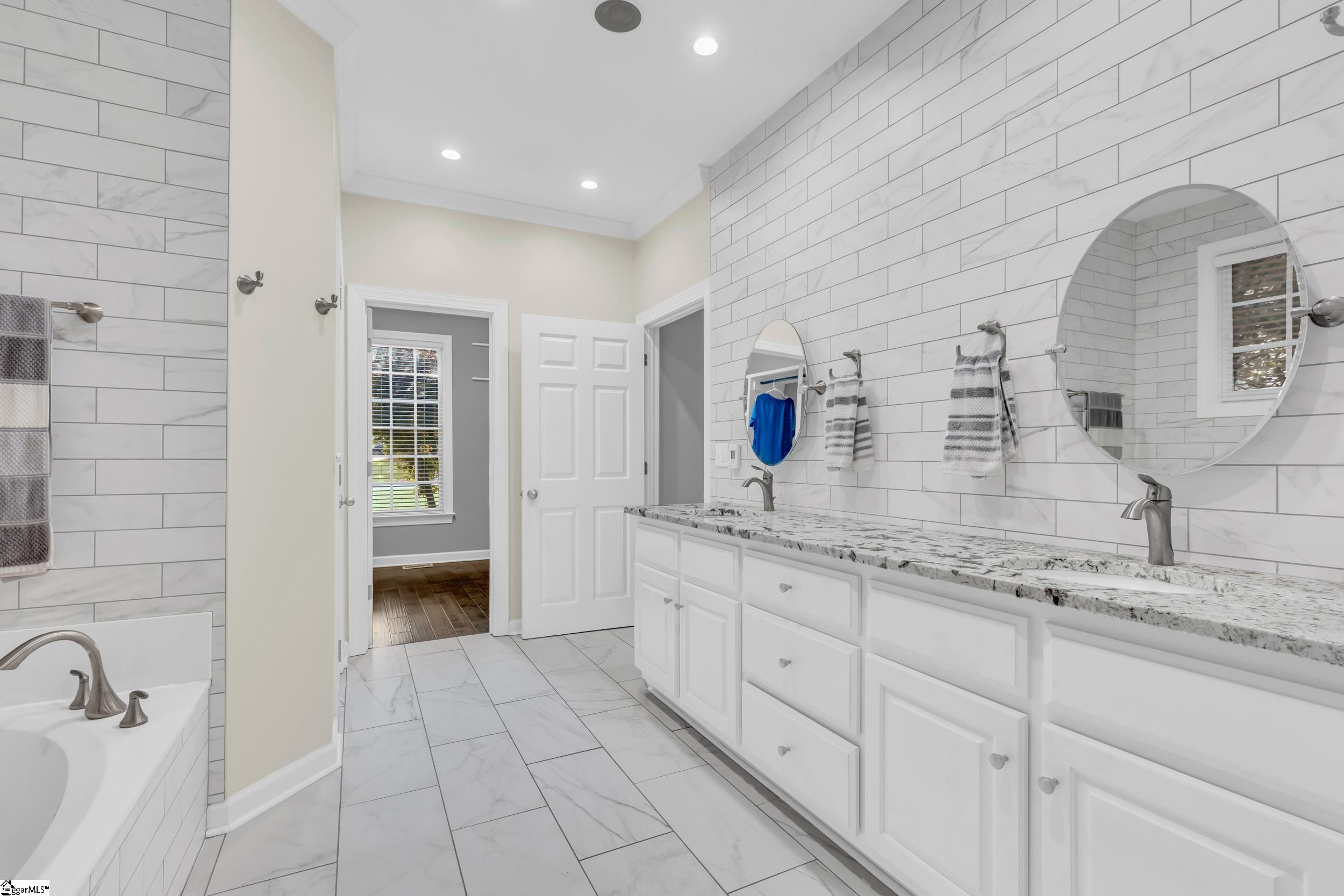 218 Alender Way Simpsonville, SC 29681