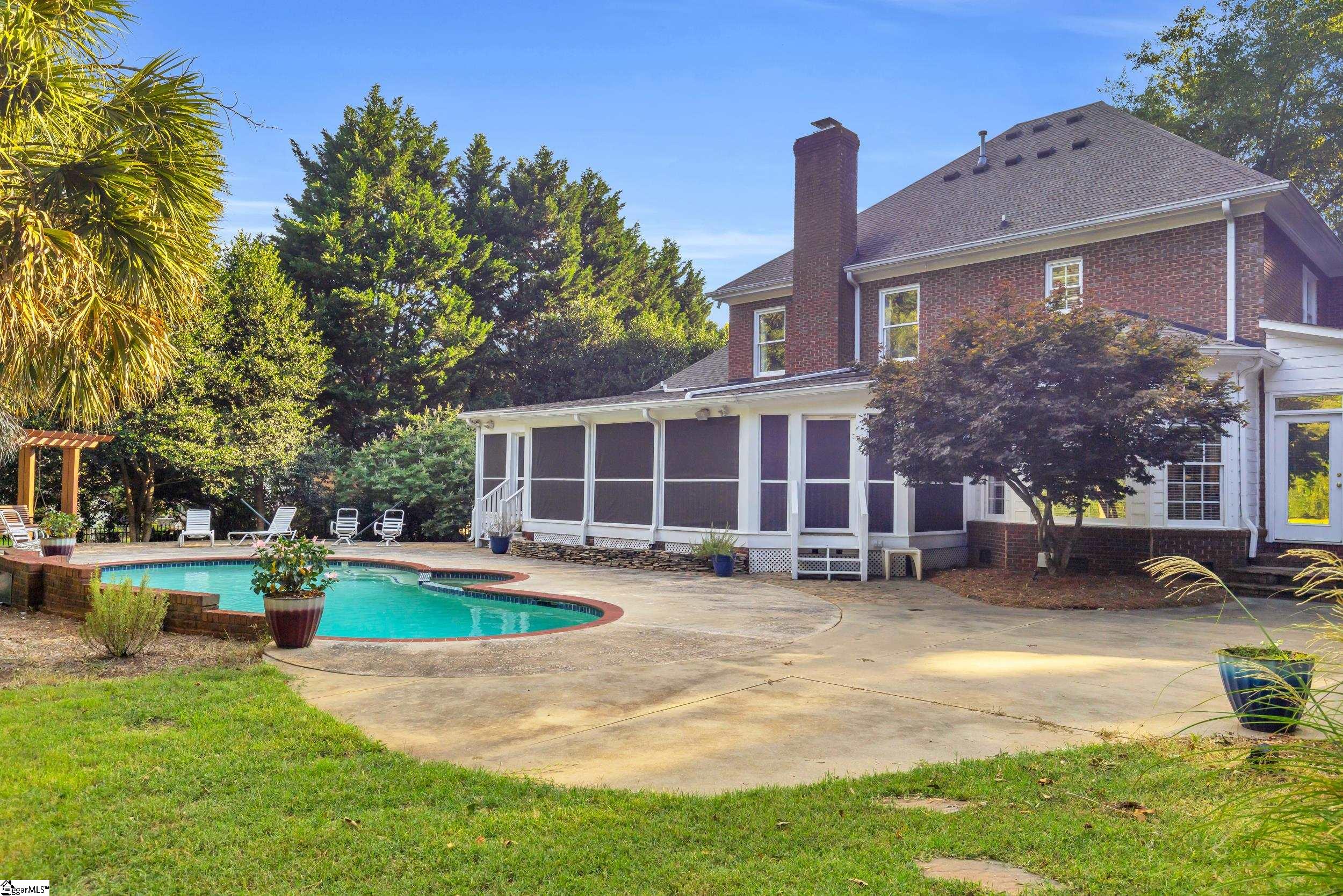 218 Alender Way Simpsonville, SC 29681