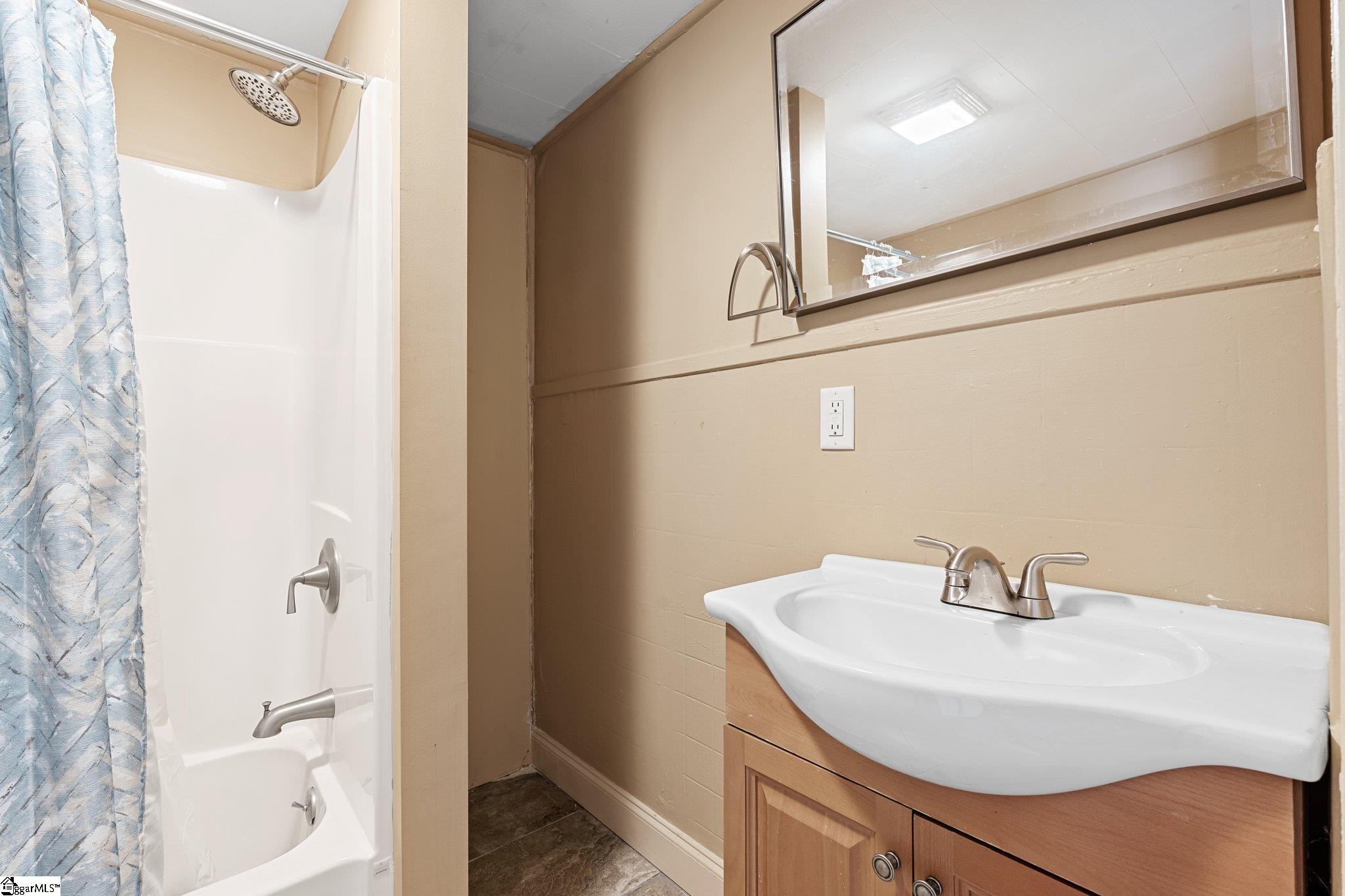 270 Beason Street Woodruff, SC 29388