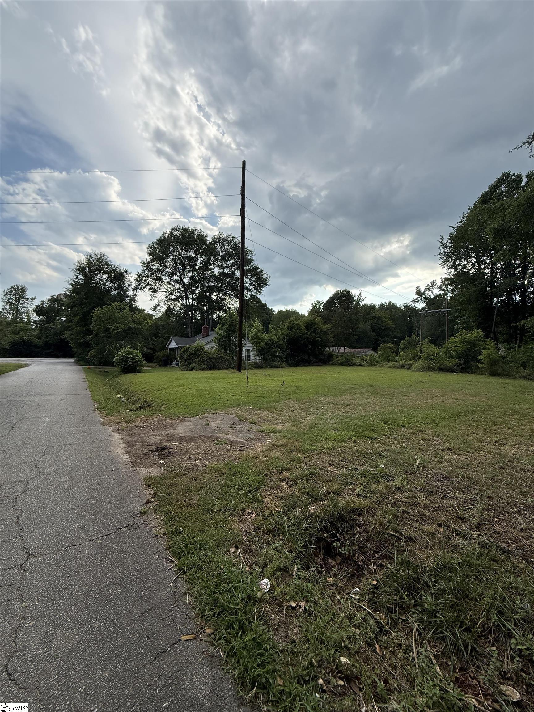 1004 Raymond Avenue Anderson, SC 29625