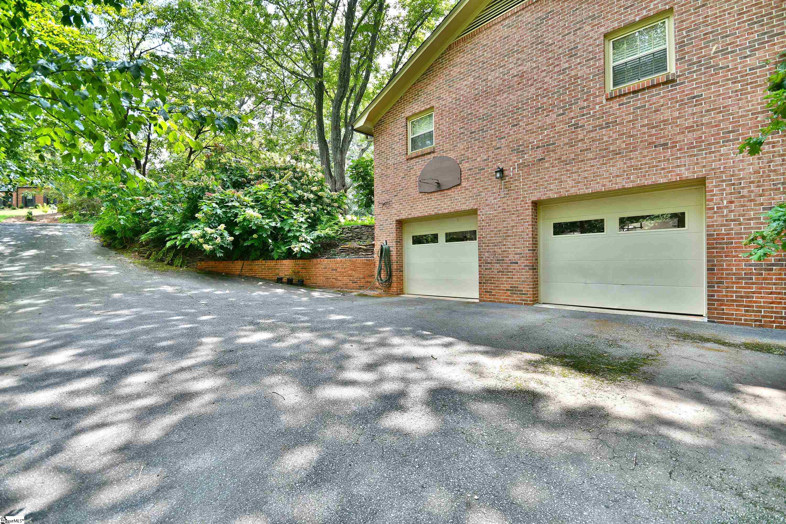 217 Blue Ridge Drive Greer, SC 29651