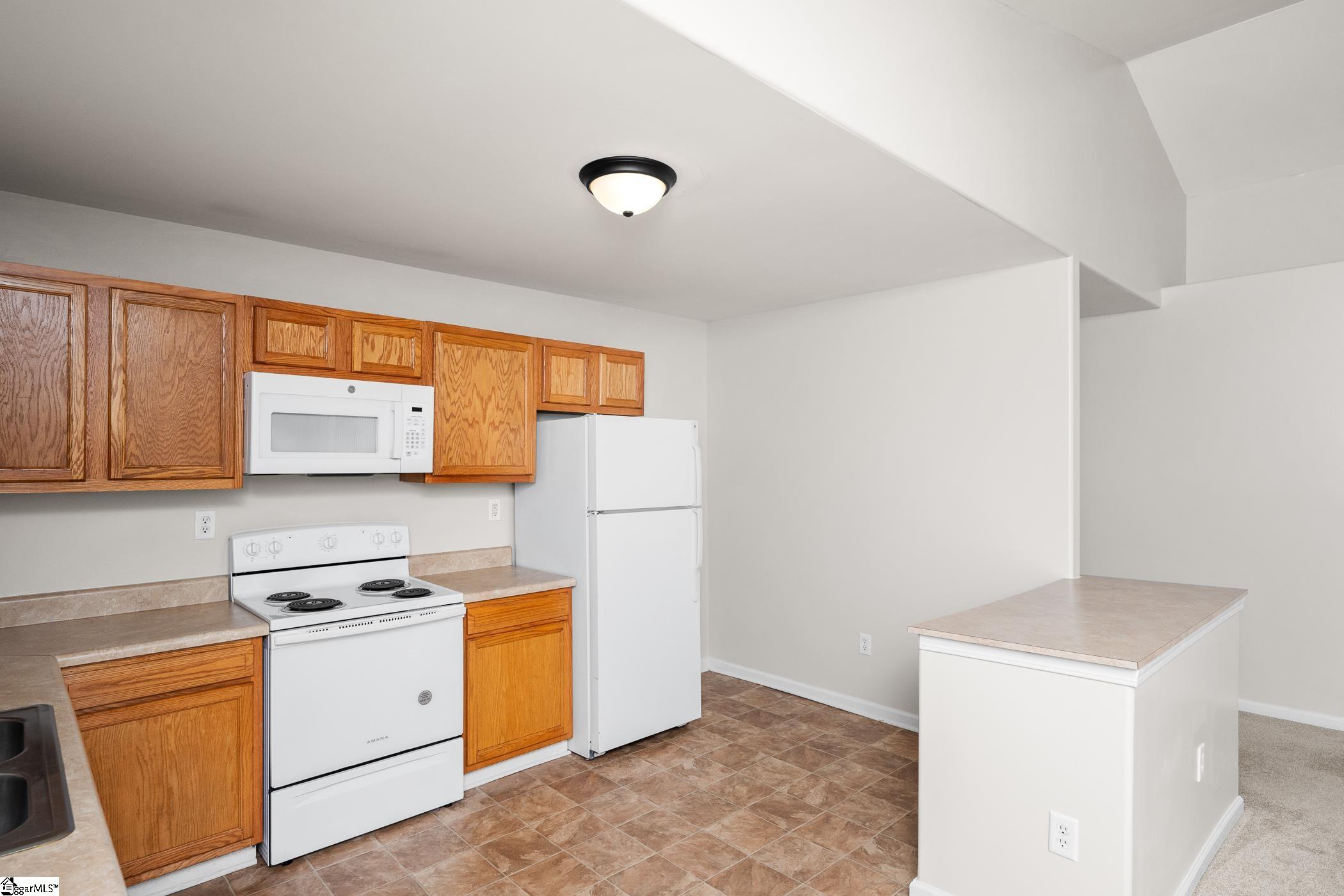196 Reedy Fork Road Greenville, SC 29605-6212