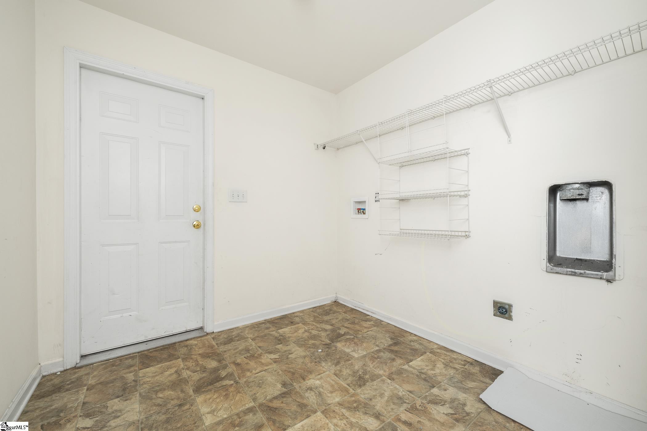 196 Reedy Fork Road Greenville, SC 29605-6212