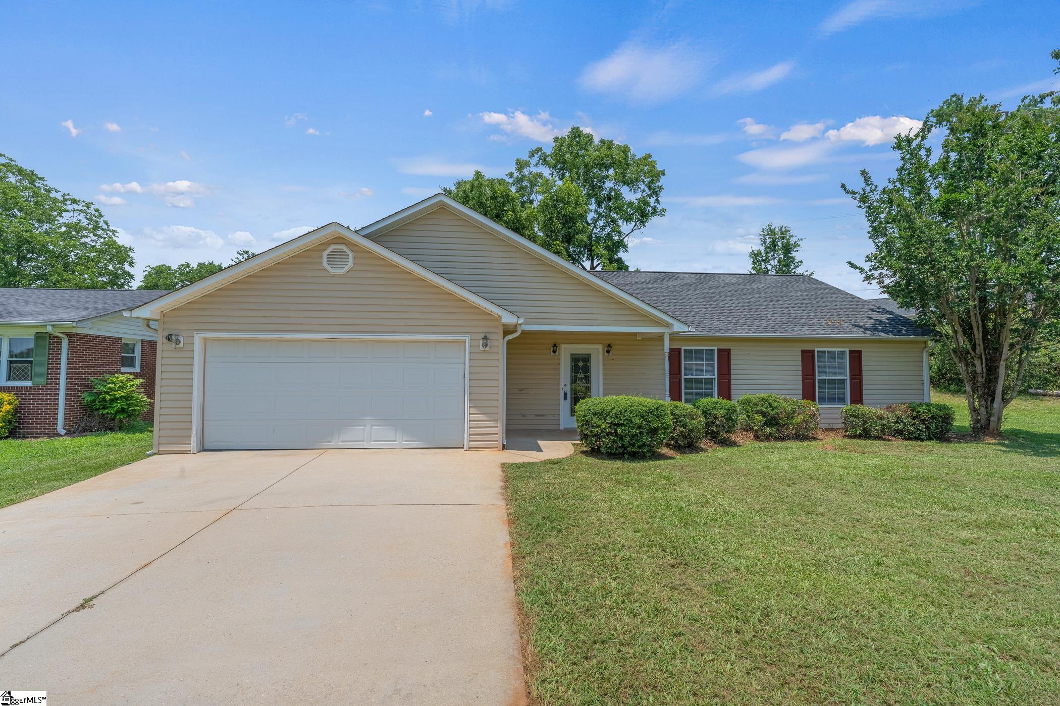 196 Reedy Fork Road Greenville, SC 29605-6212