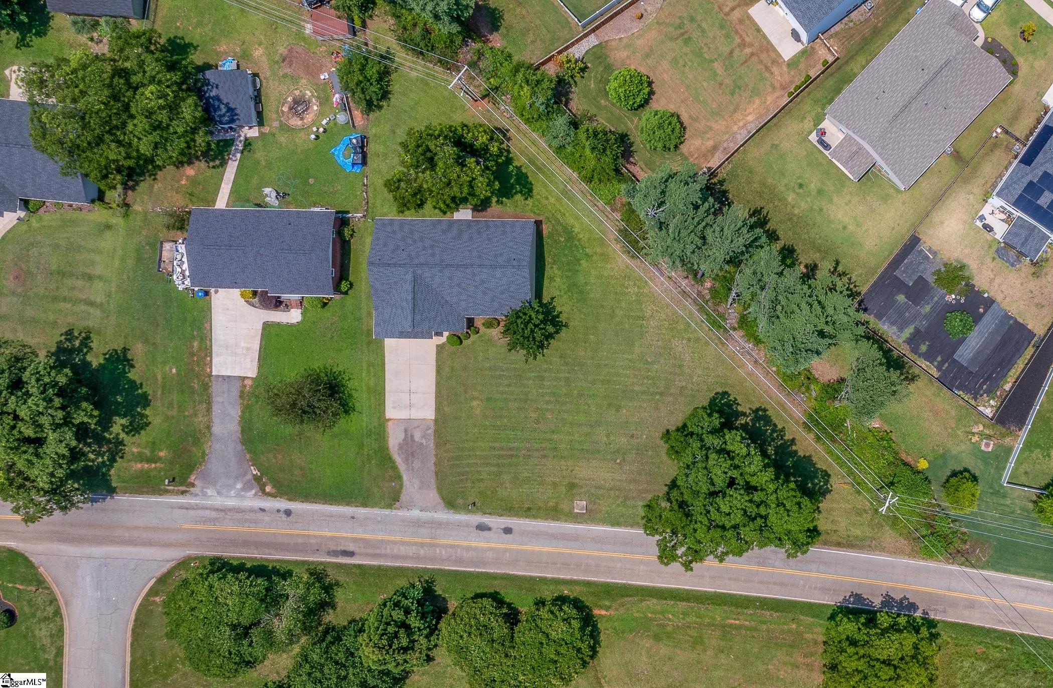 196 Reedy Fork Road Greenville, SC 29605-6212