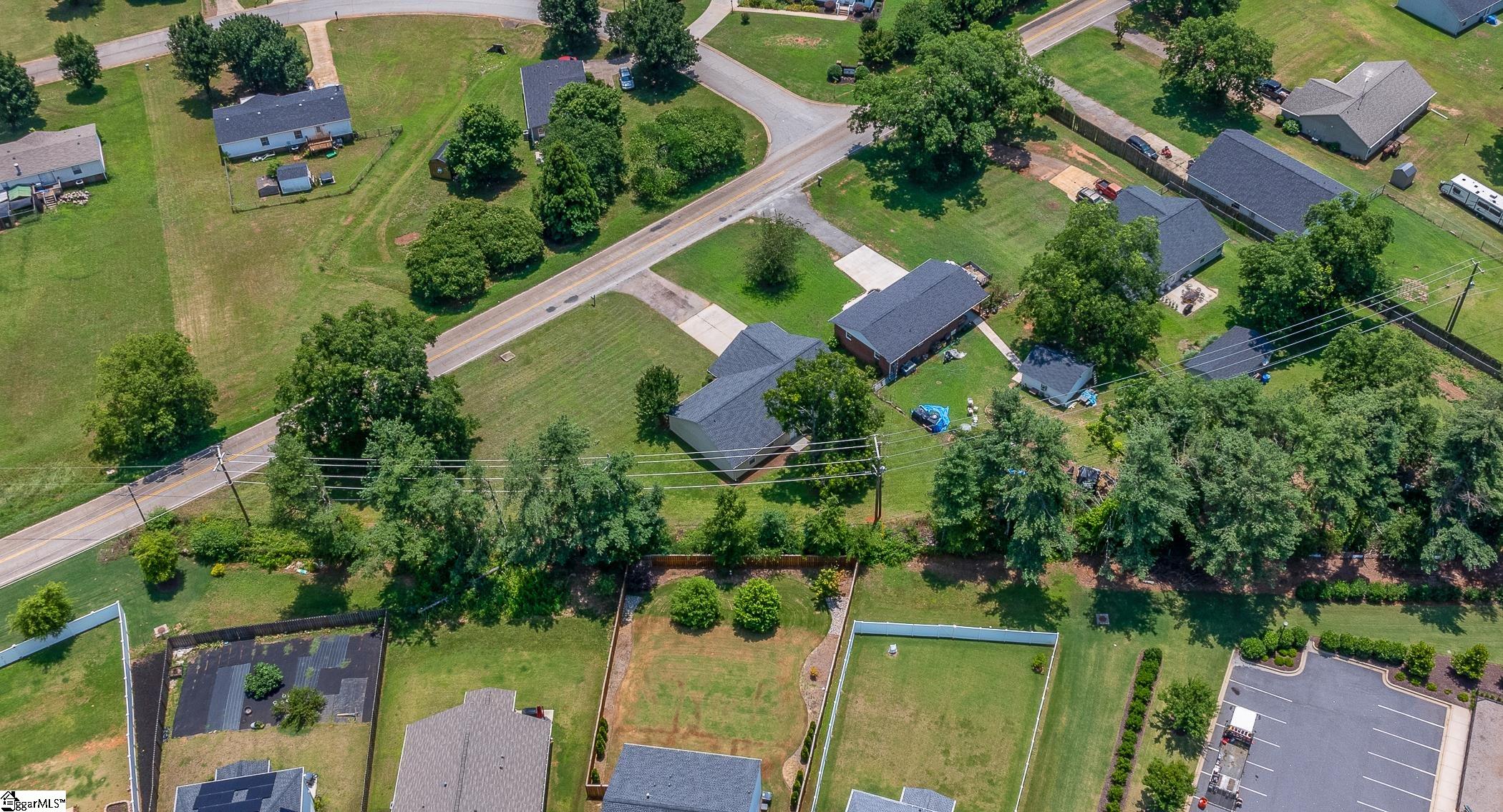 196 Reedy Fork Road Greenville, SC 29605-6212