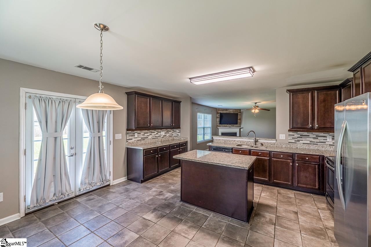 316 Victory Lane Moore, SC 29369