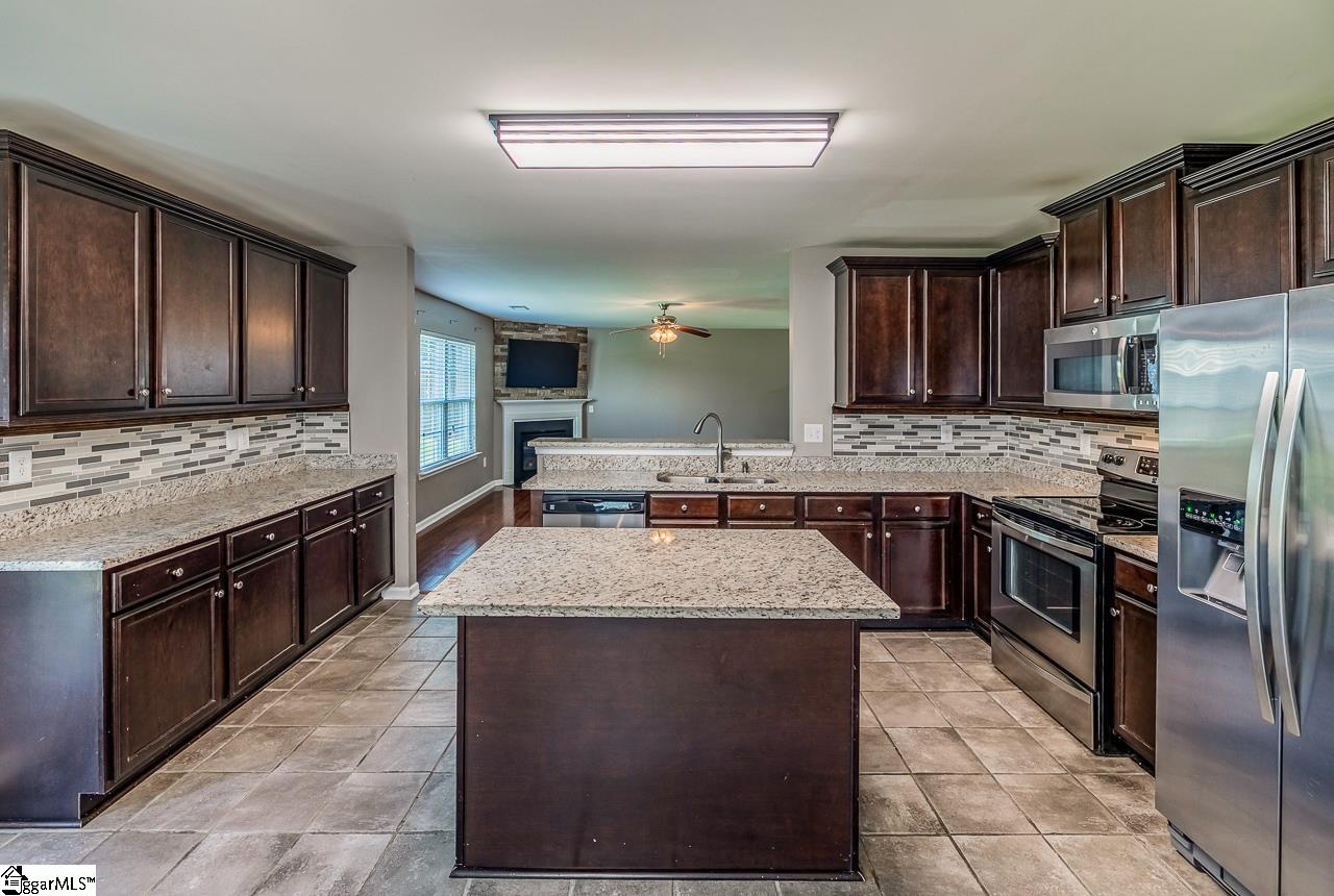 316 Victory Lane Moore, SC 29369