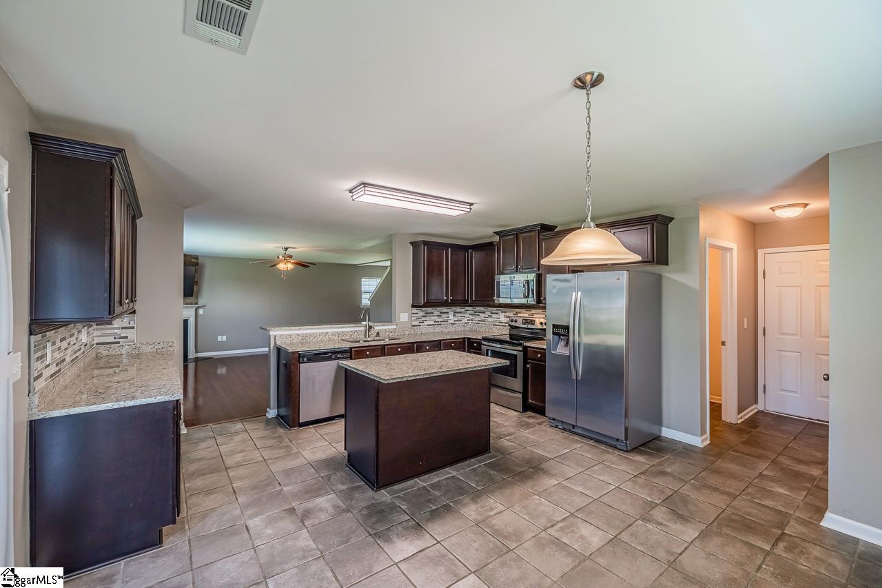 316 Victory Lane Moore, SC 29369