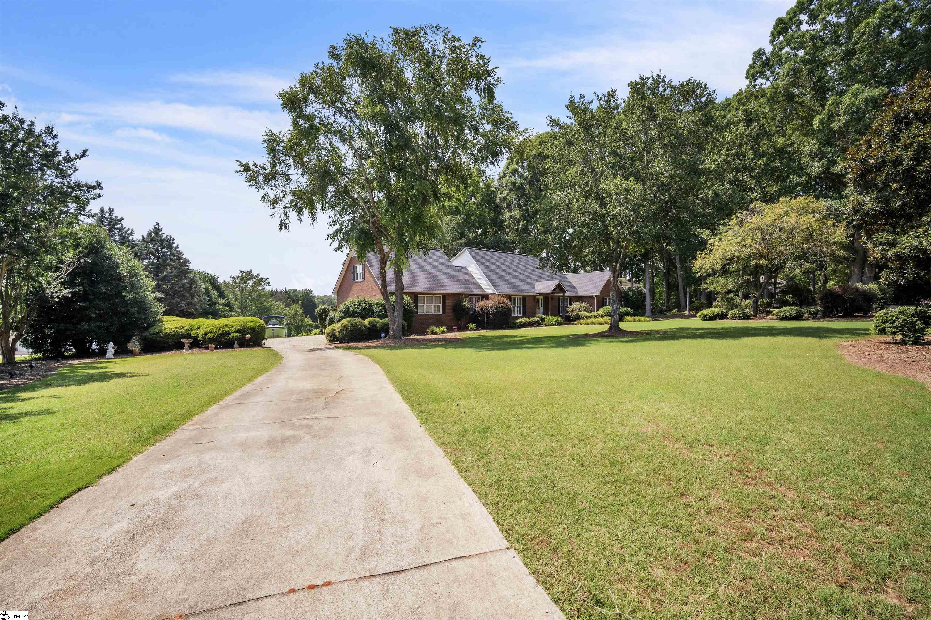 105 Wren Crossing Court Easley, SC 29642
