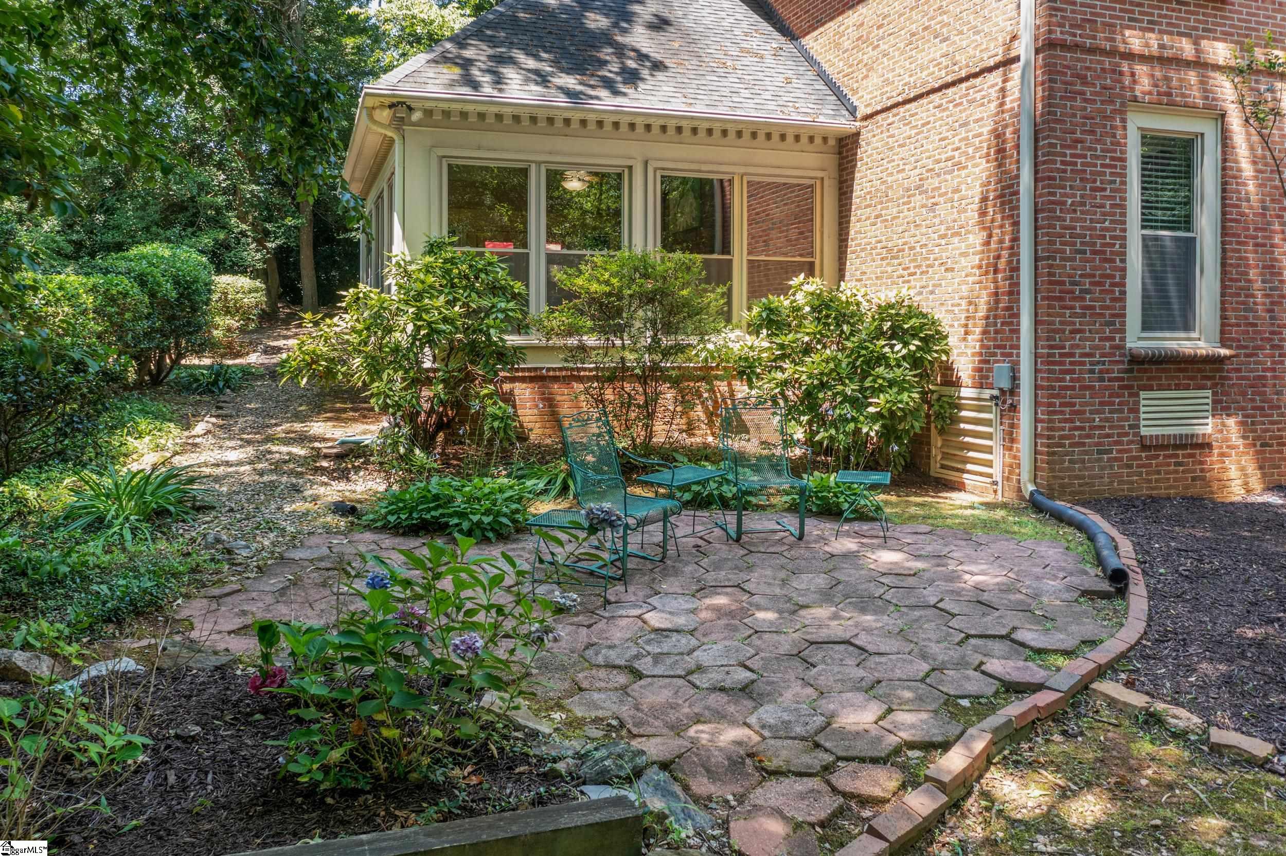 106 Ricelan Drive Simpsonville, SC 29681