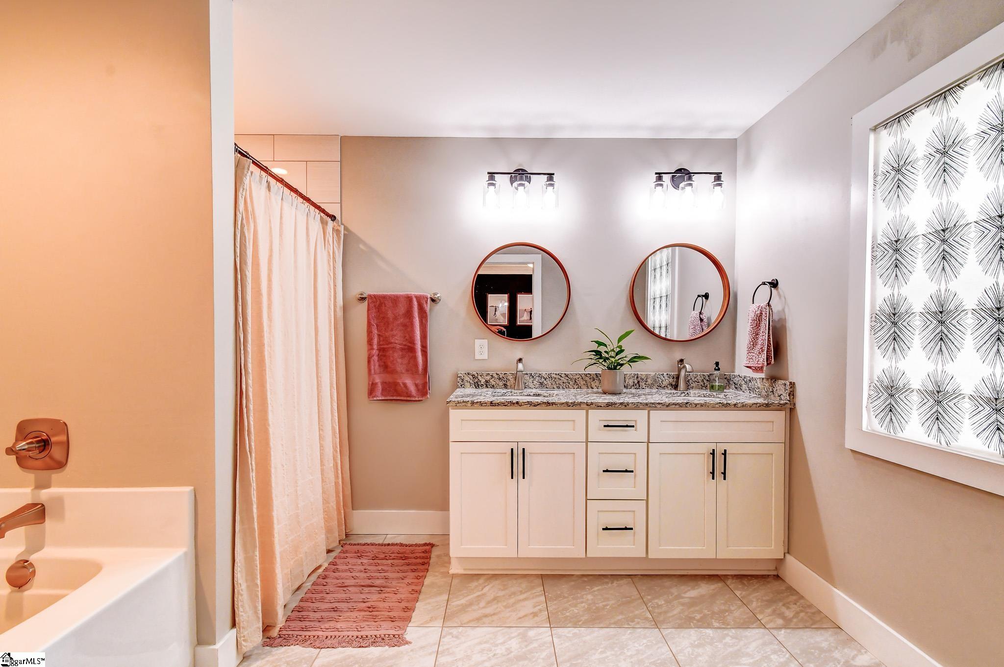 615 Hideaway Cove Inman, SC 29349