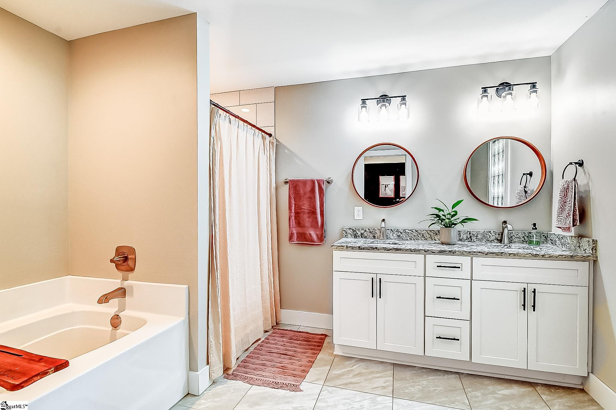 615 Hideaway Cove Inman, SC 29349