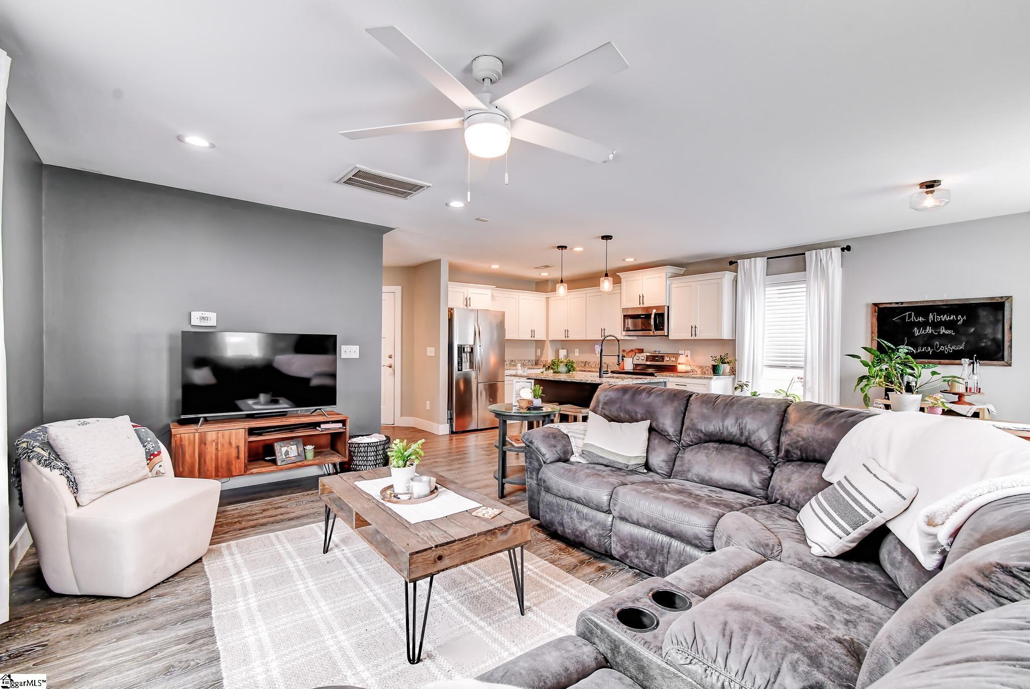 615 Hideaway Cove Inman, SC 29349