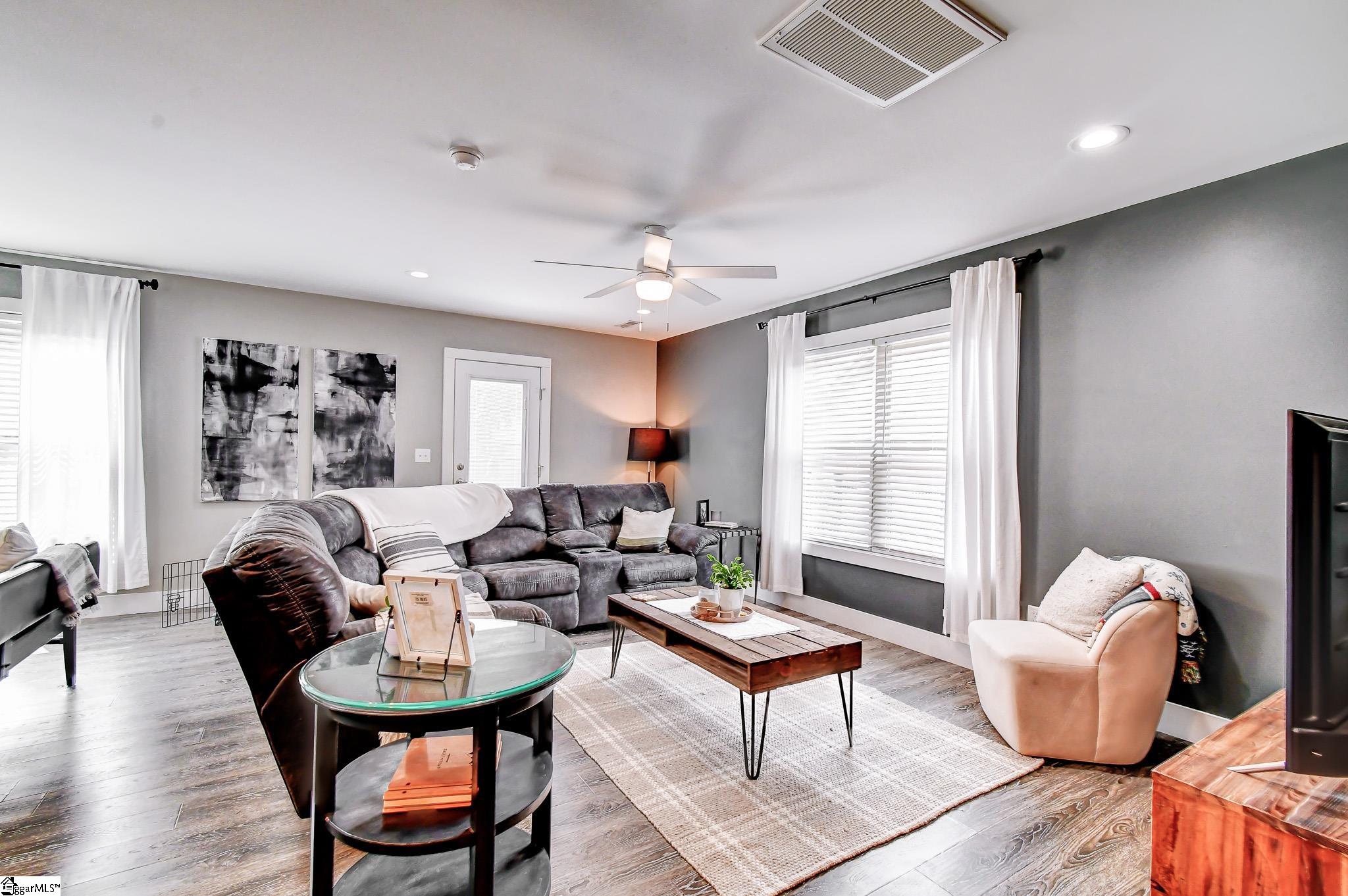 615 Hideaway Cove Inman, SC 29349