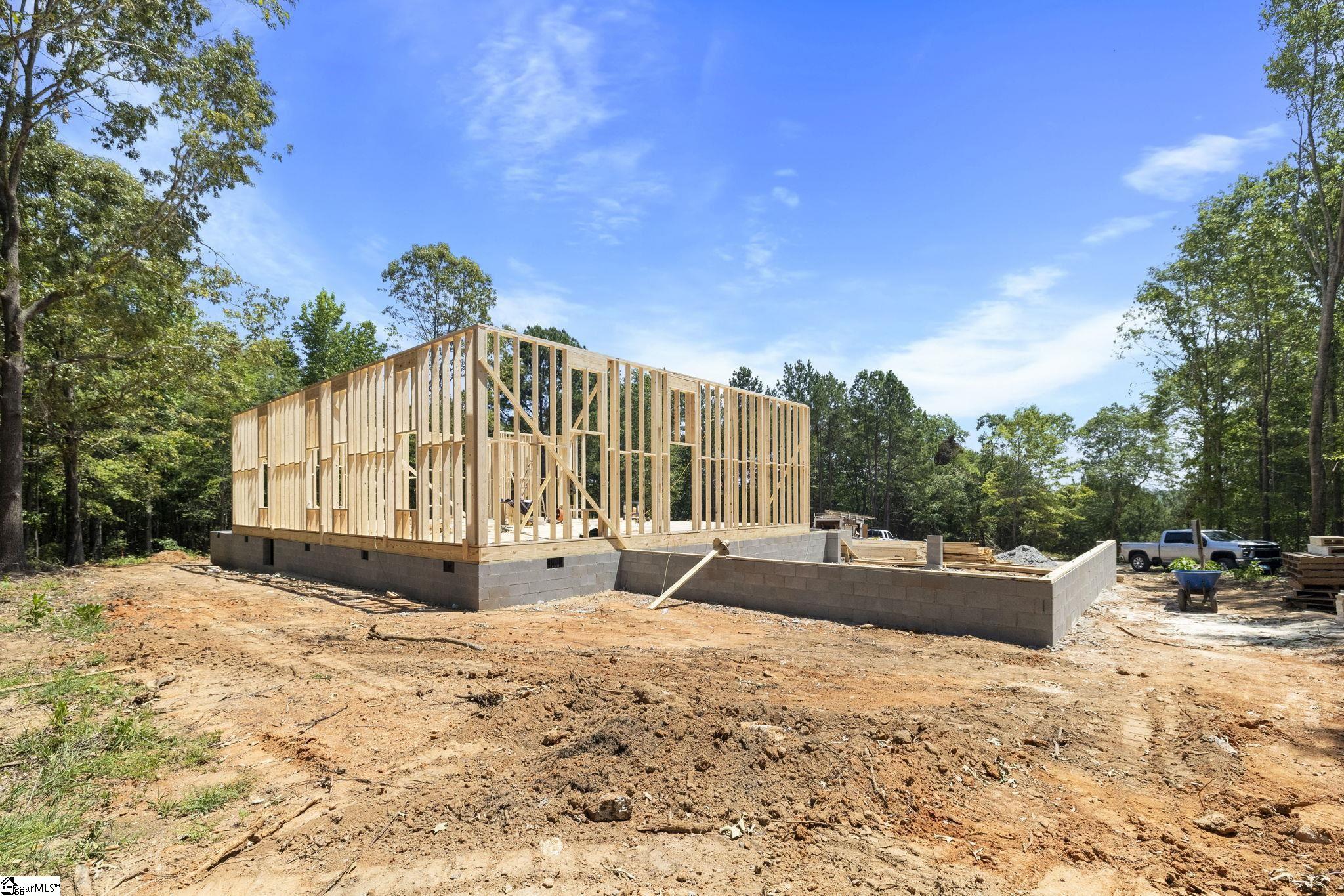 6025 Highway 101 N Gray Court, SC 29645