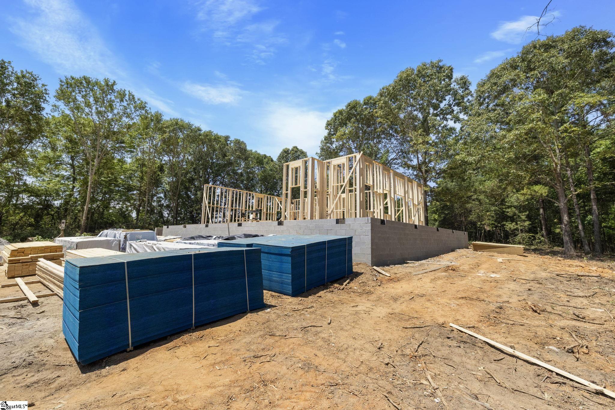 6025 Highway 101 N Gray Court, SC 29645