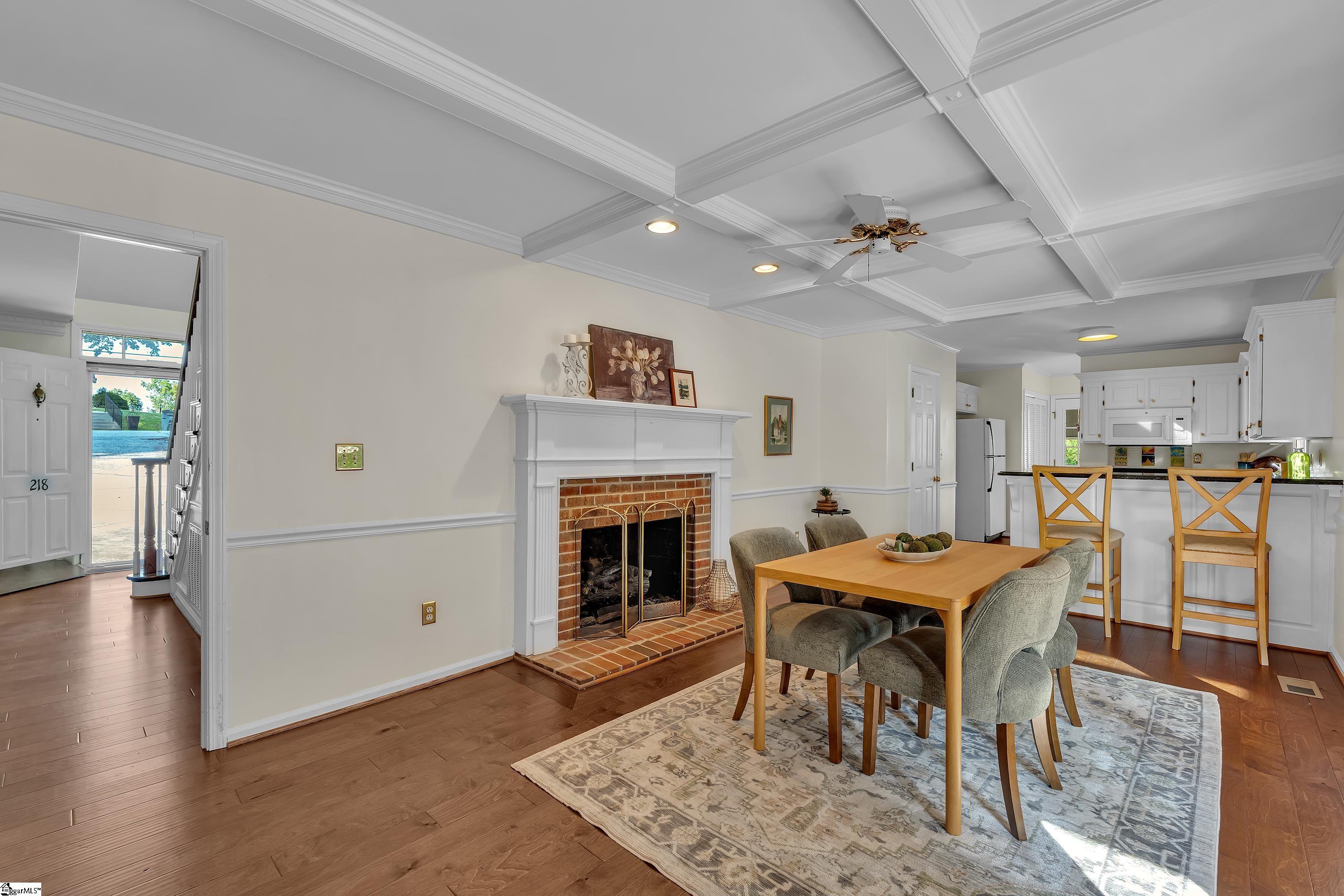 218 Fairview Drive Greenville, SC 29609