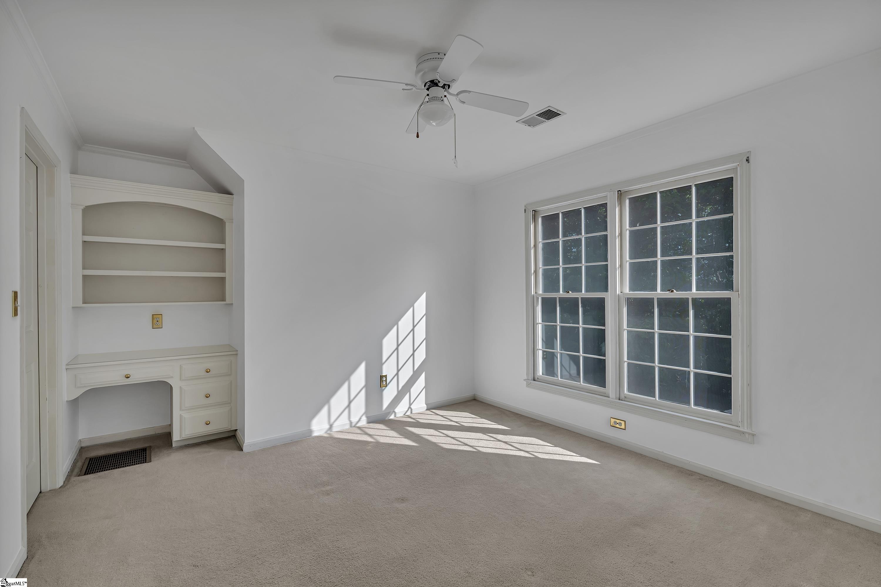 218 Fairview Drive Greenville, SC 29609