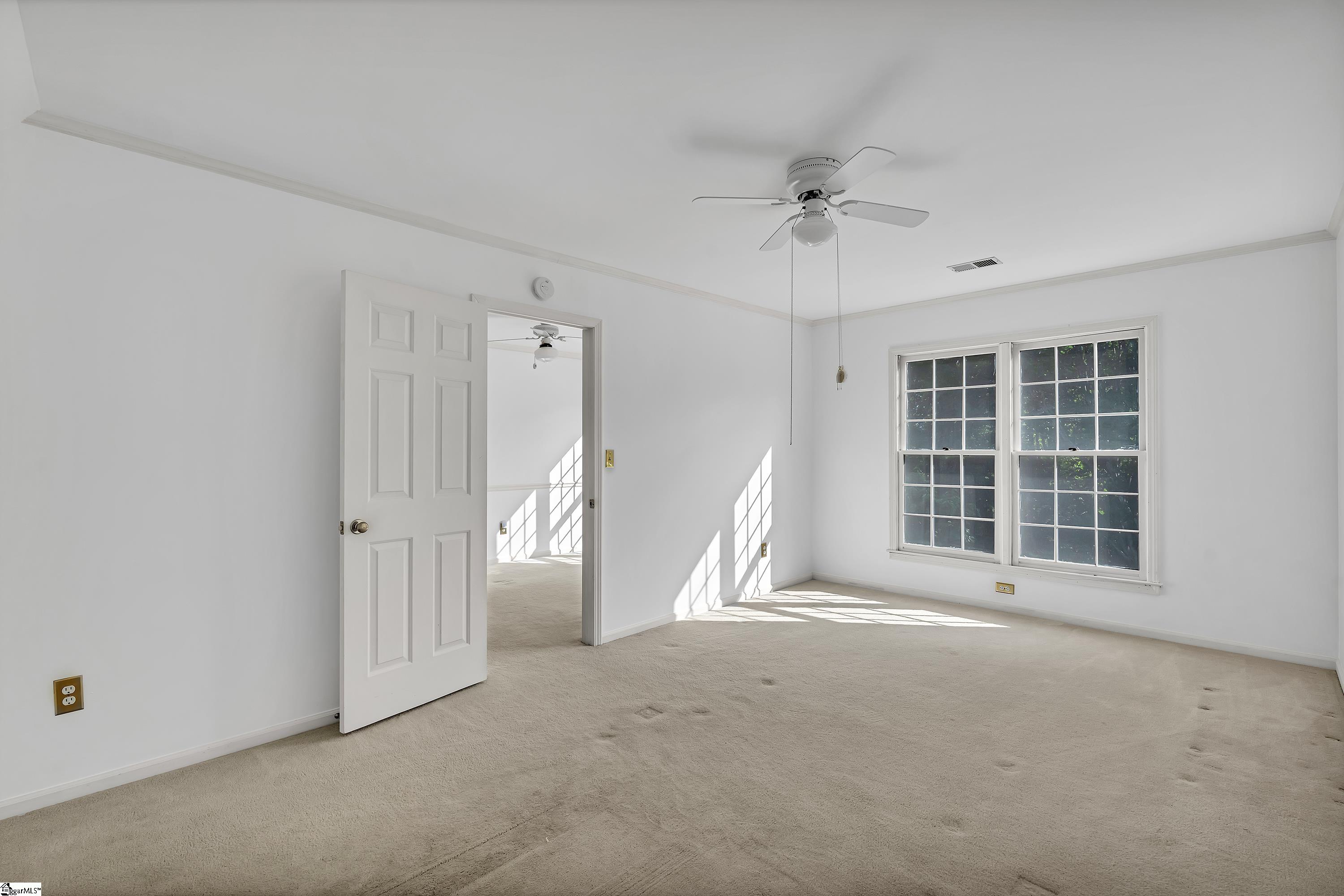 218 Fairview Drive Greenville, SC 29609