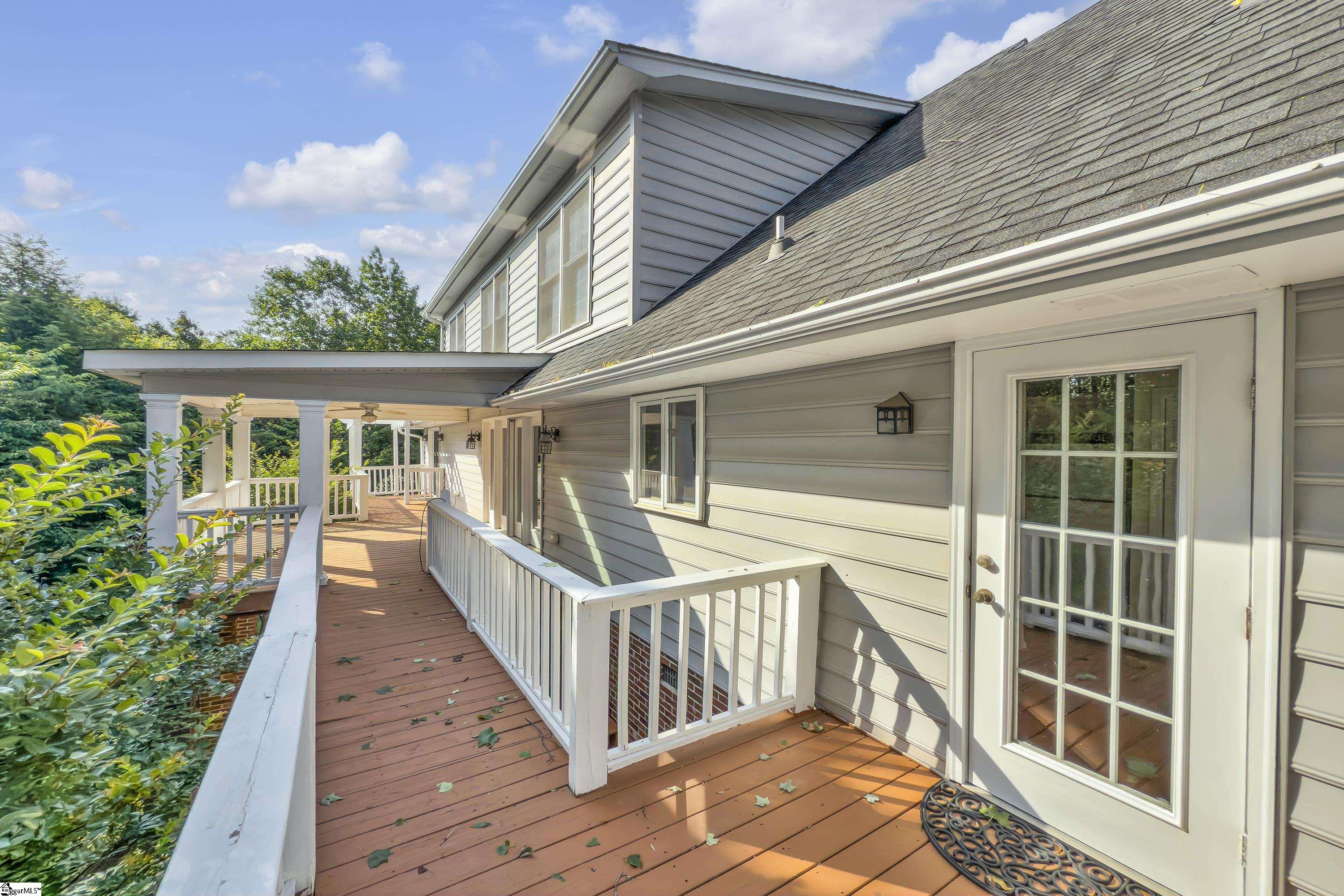 218 Fairview Drive Greenville, SC 29609