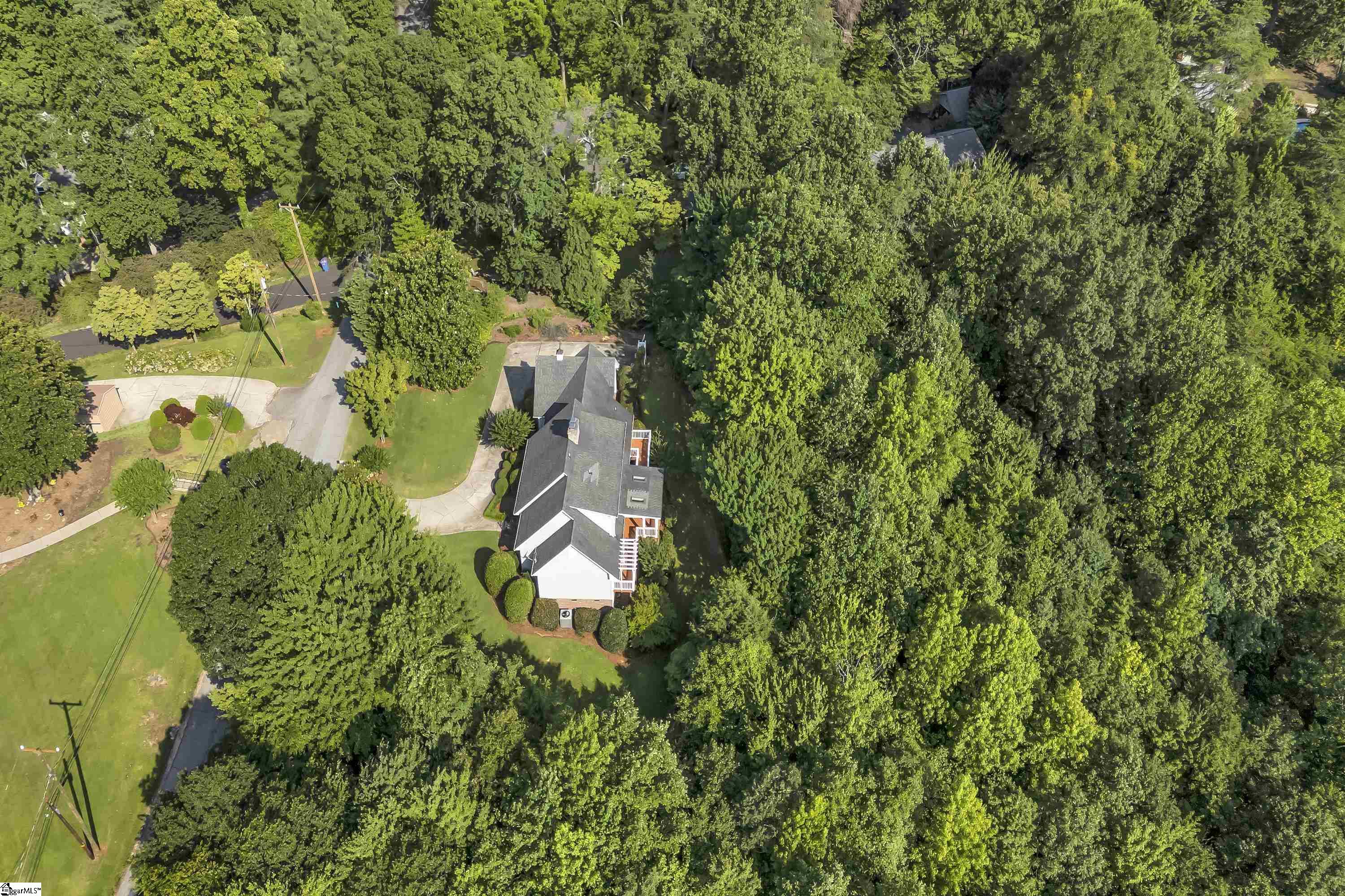 218 Fairview Drive Greenville, SC 29609