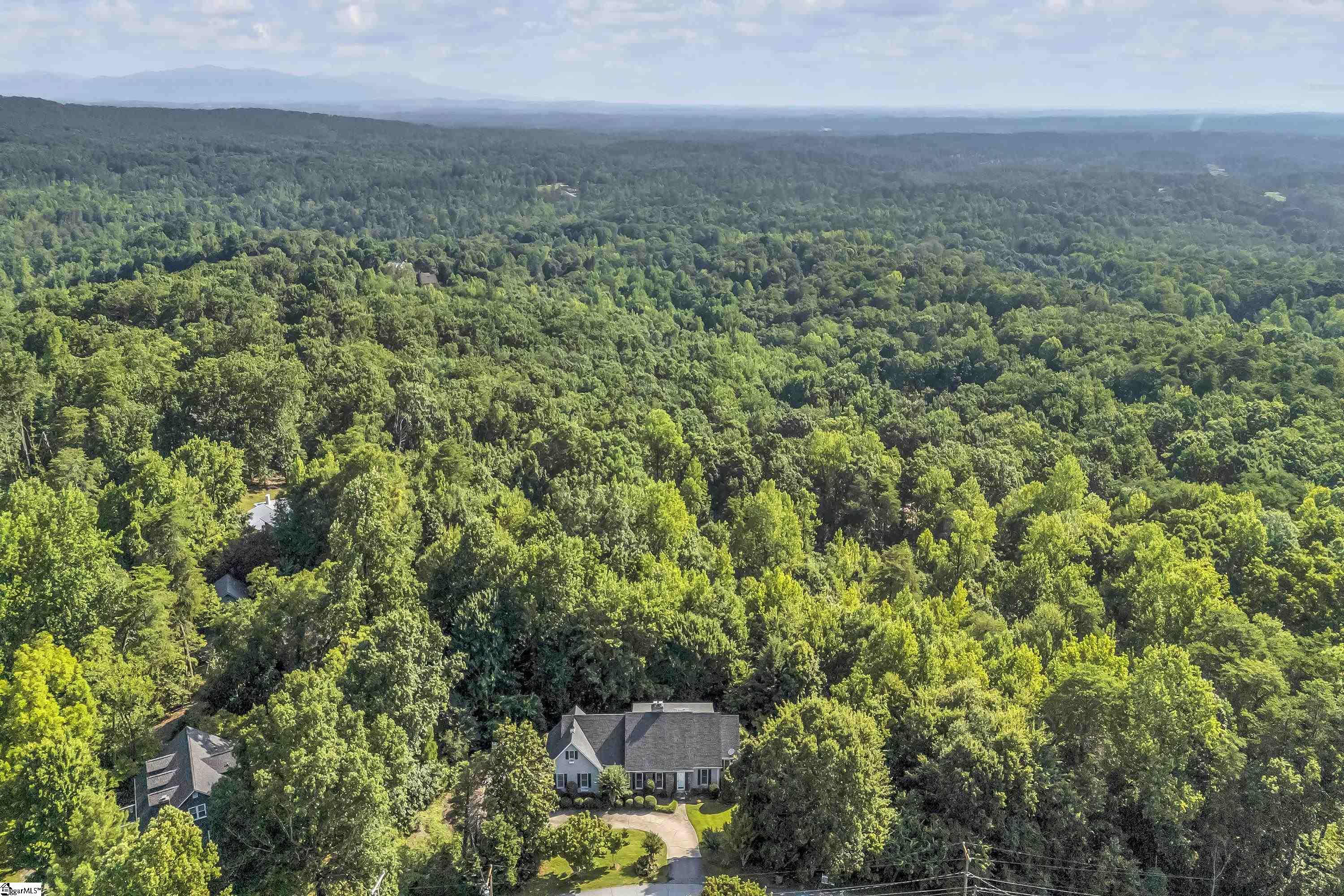 218 Fairview Drive Greenville, SC 29609