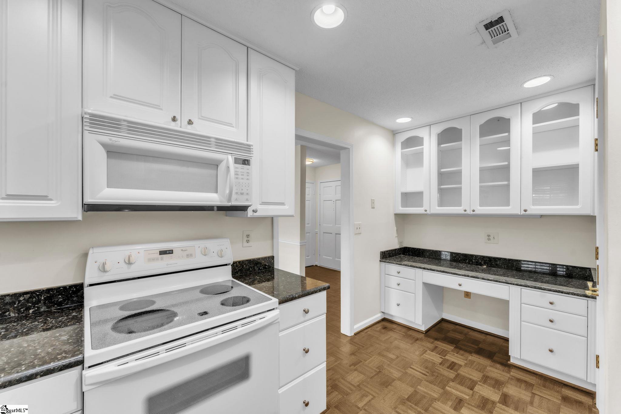925 Cleveland Street UNIT #240 Greenville, SC 29601