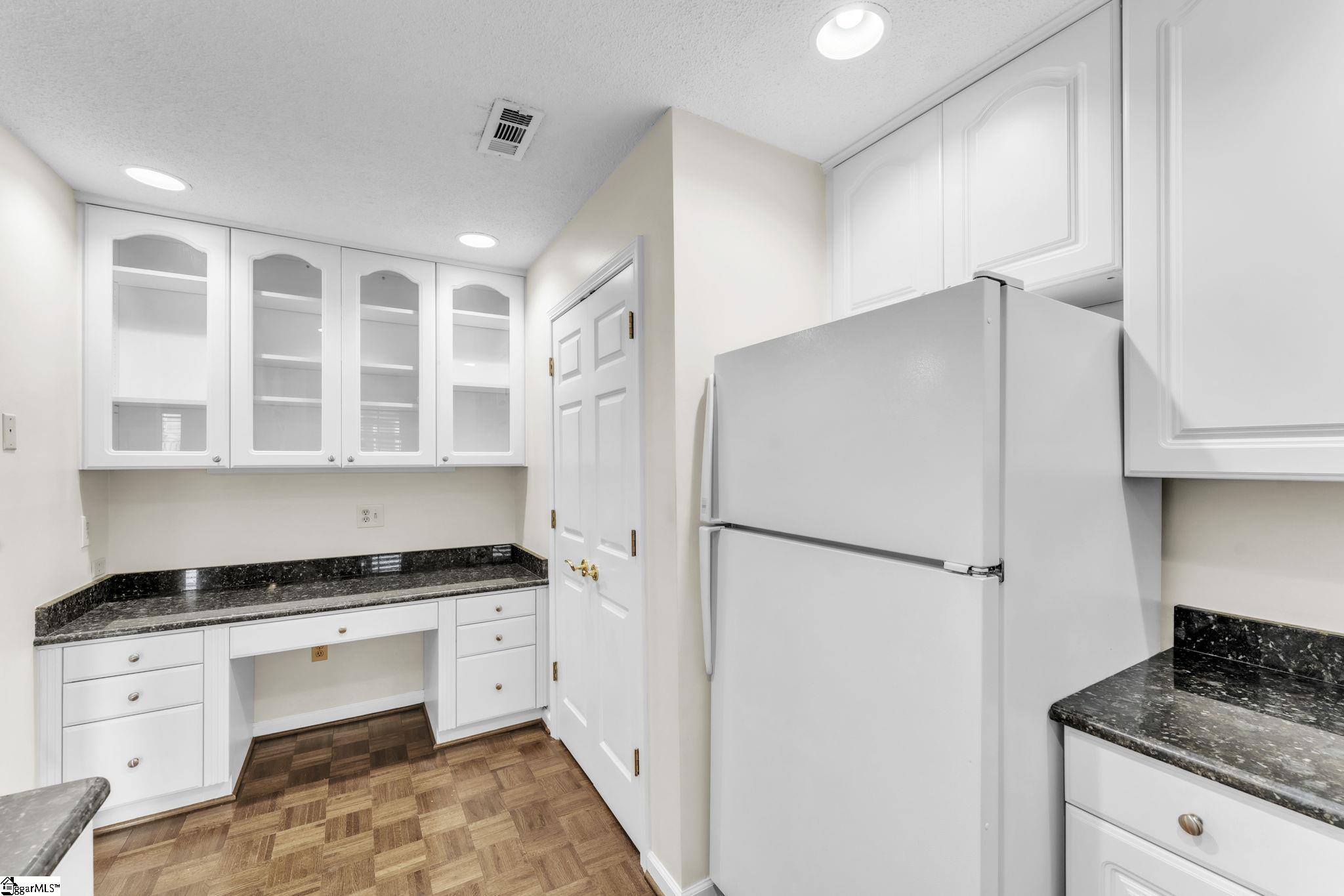 925 Cleveland Street UNIT #240 Greenville, SC 29601