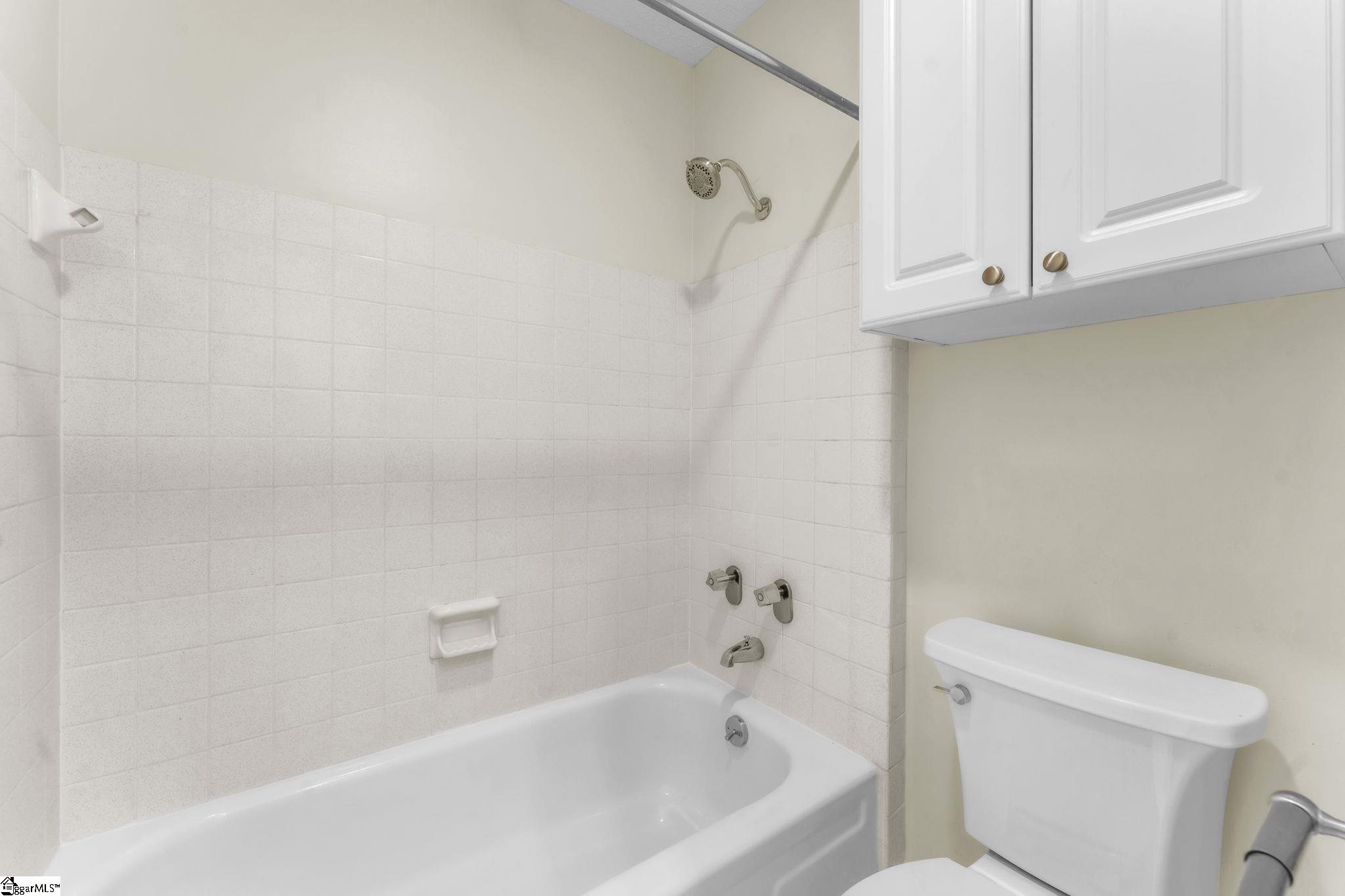 925 Cleveland Street UNIT #240 Greenville, SC 29601