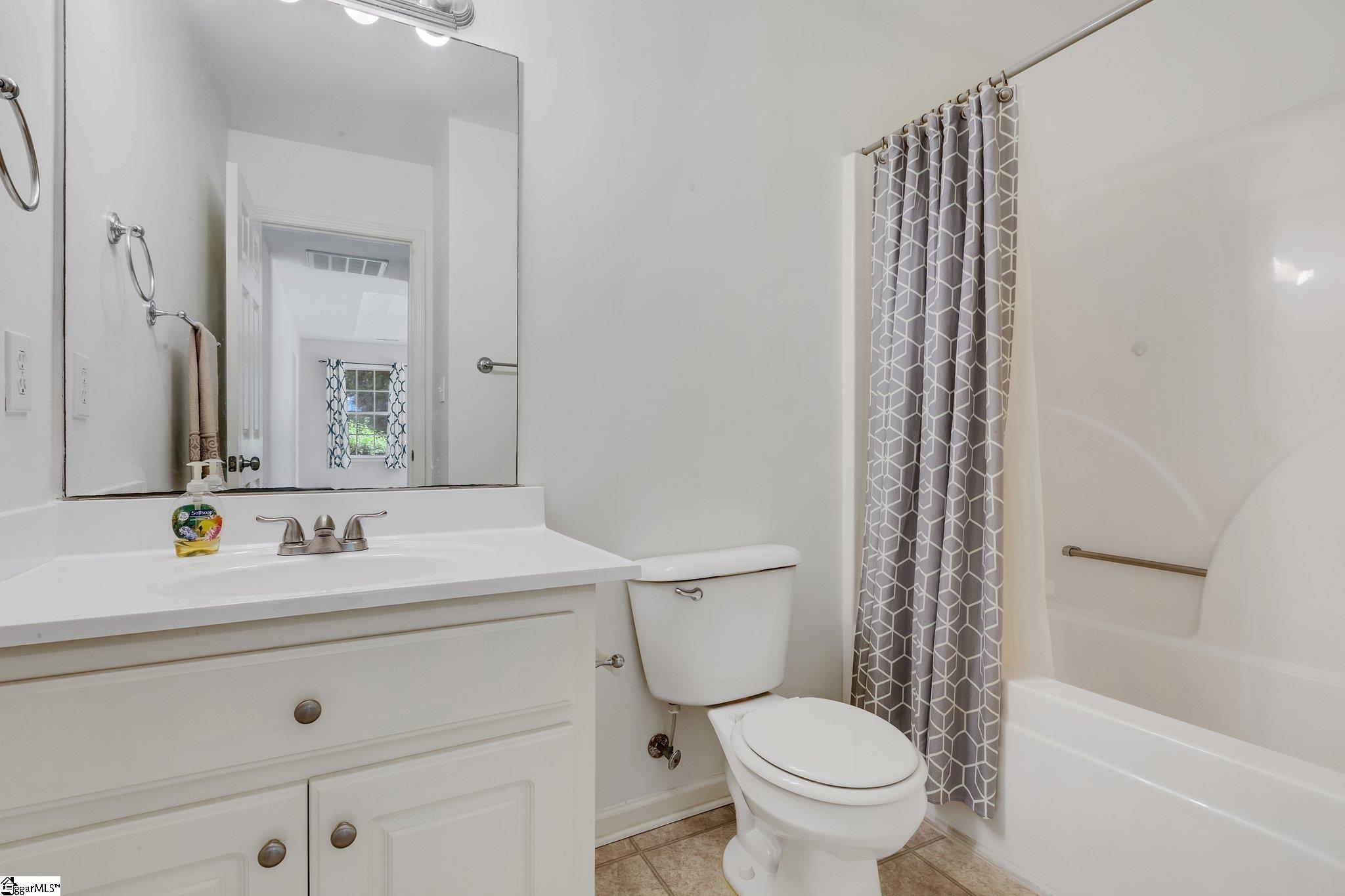 415 N Pond View Drive Duncan, SC 29334