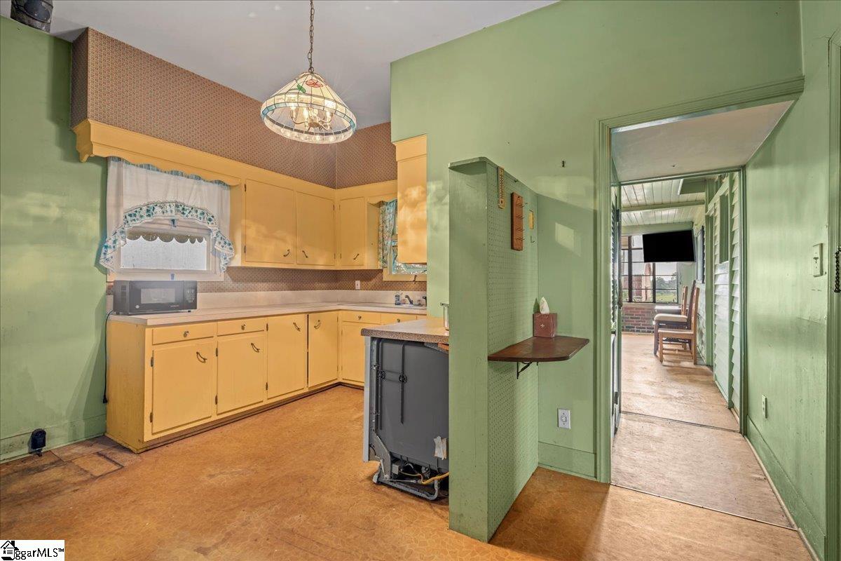 149 Roanoke Road Liberty, SC 29657