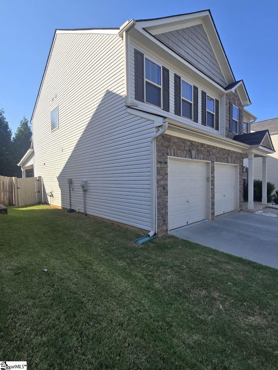 319 Barrett Chase Drive Simpsonville, SC 29680