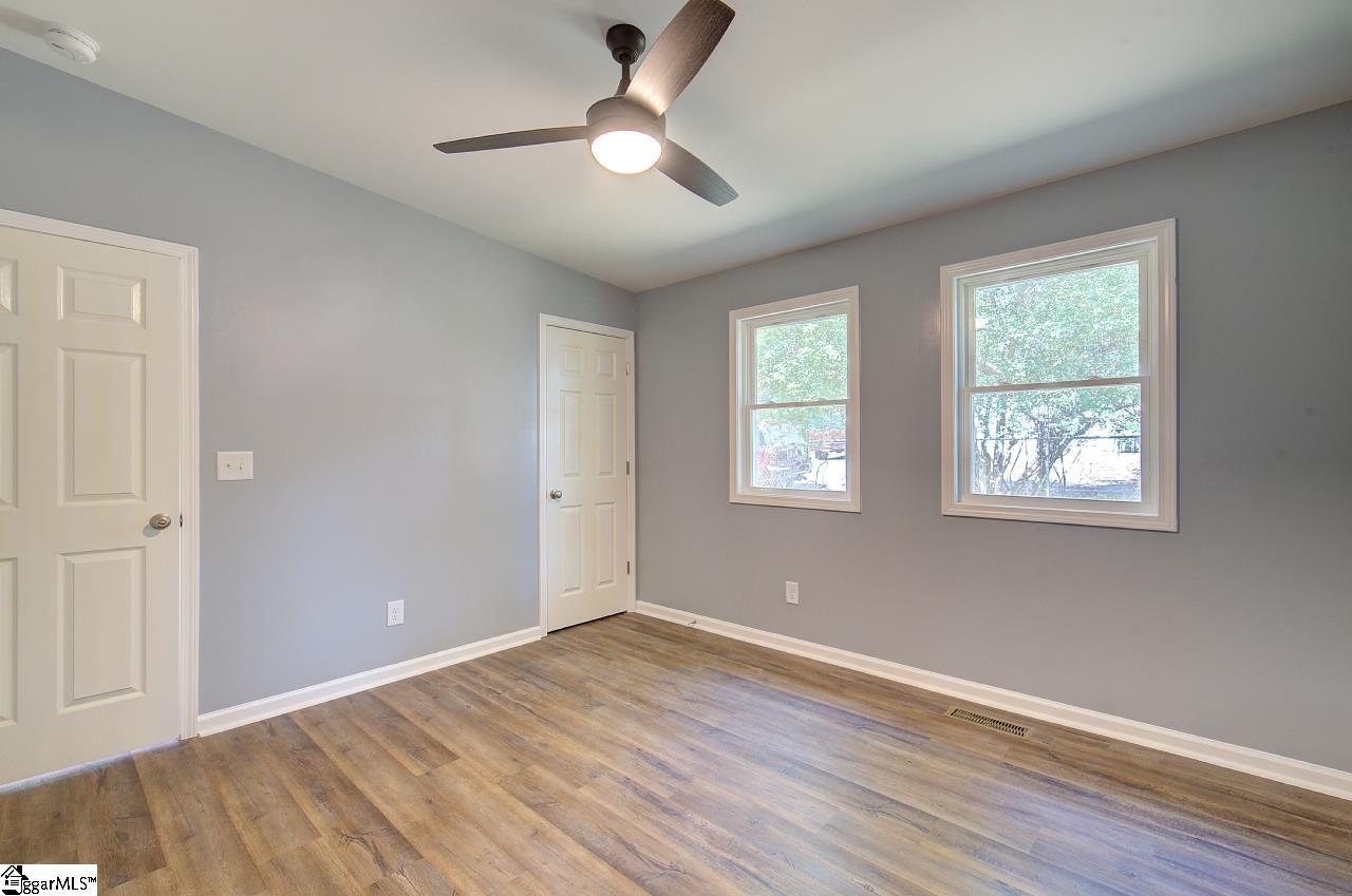 1 8th Street Greenville, SC 29611