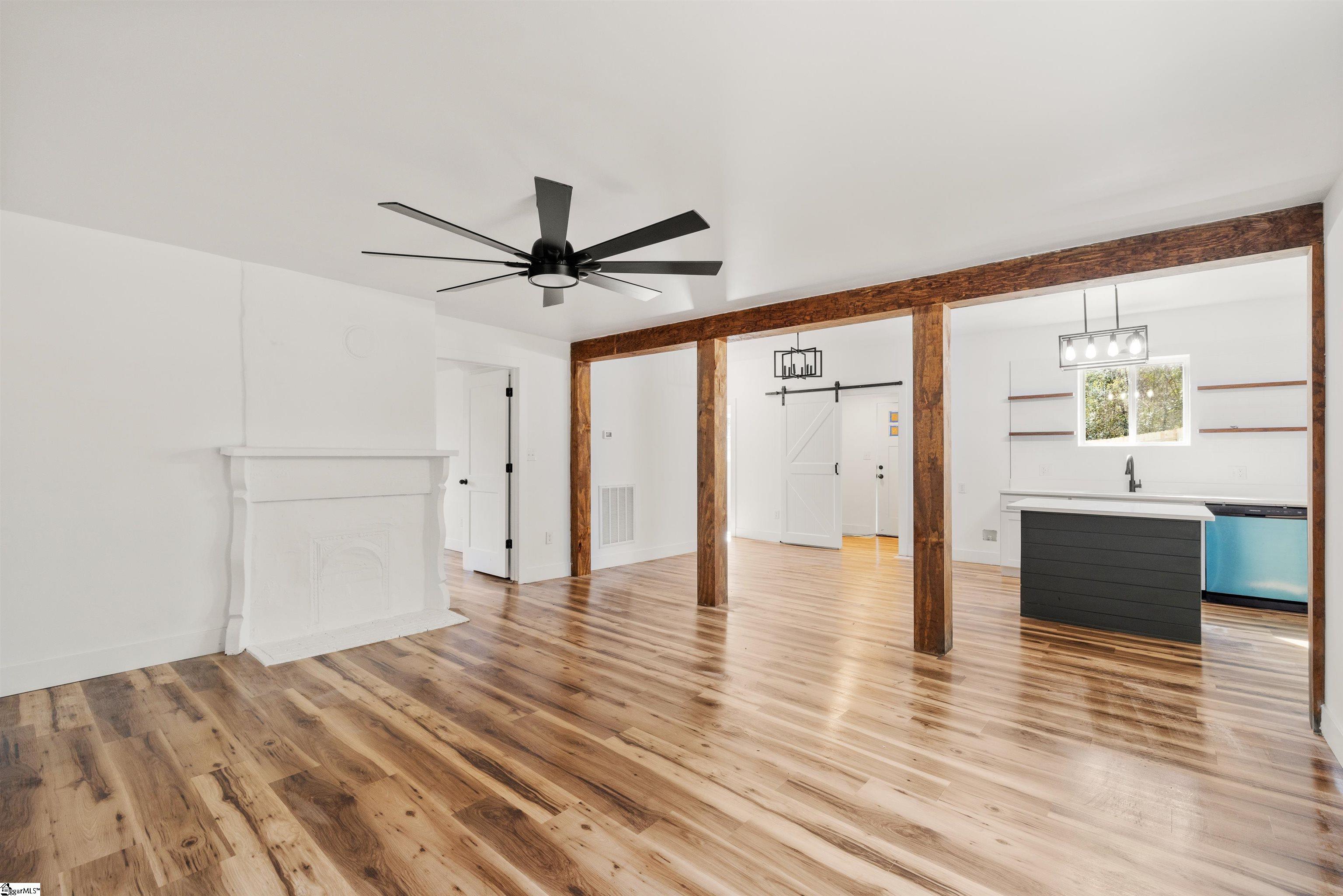 221 Calvert Street Spartanburg, SC 29307