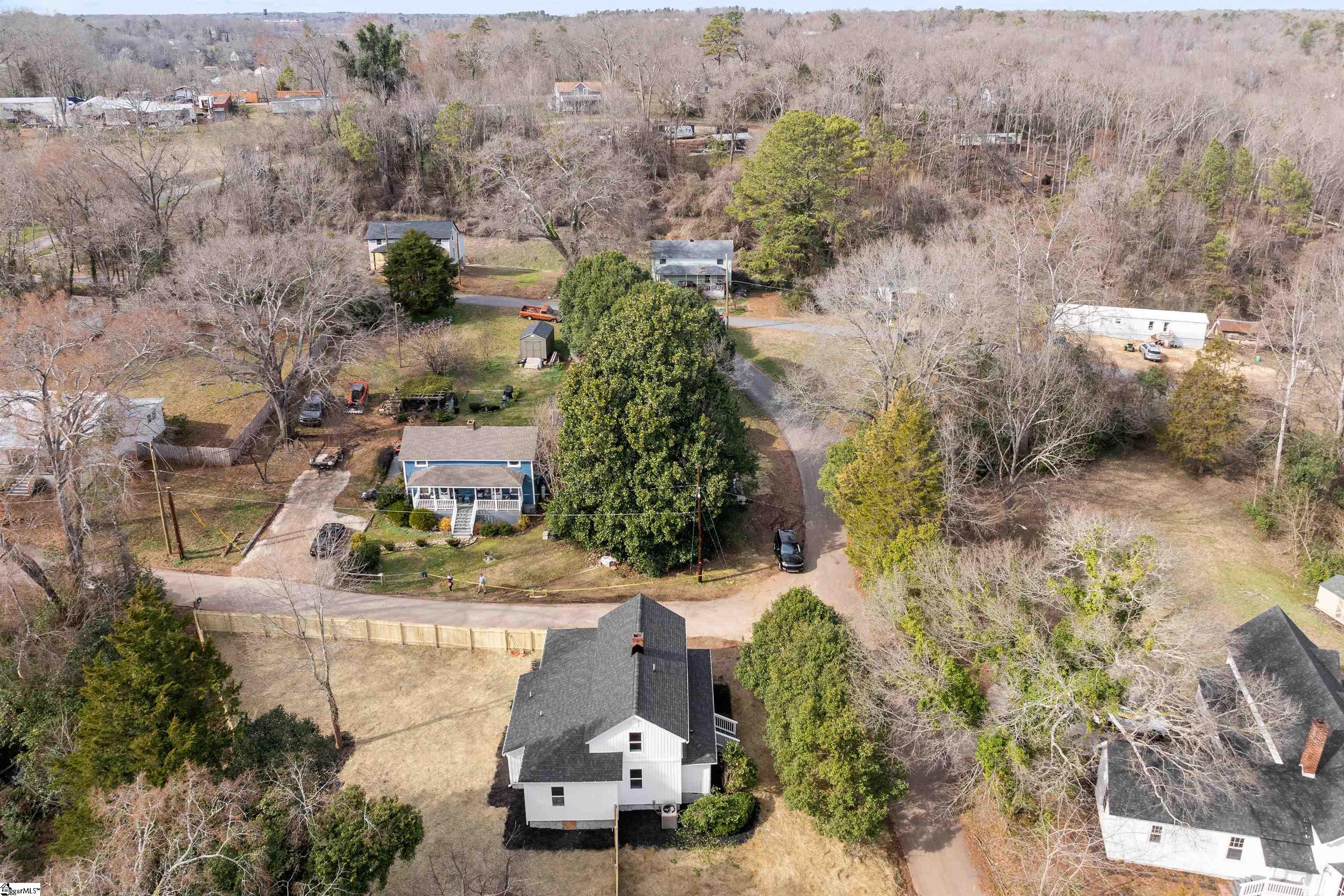 221 Calvert Street Spartanburg, SC 29307