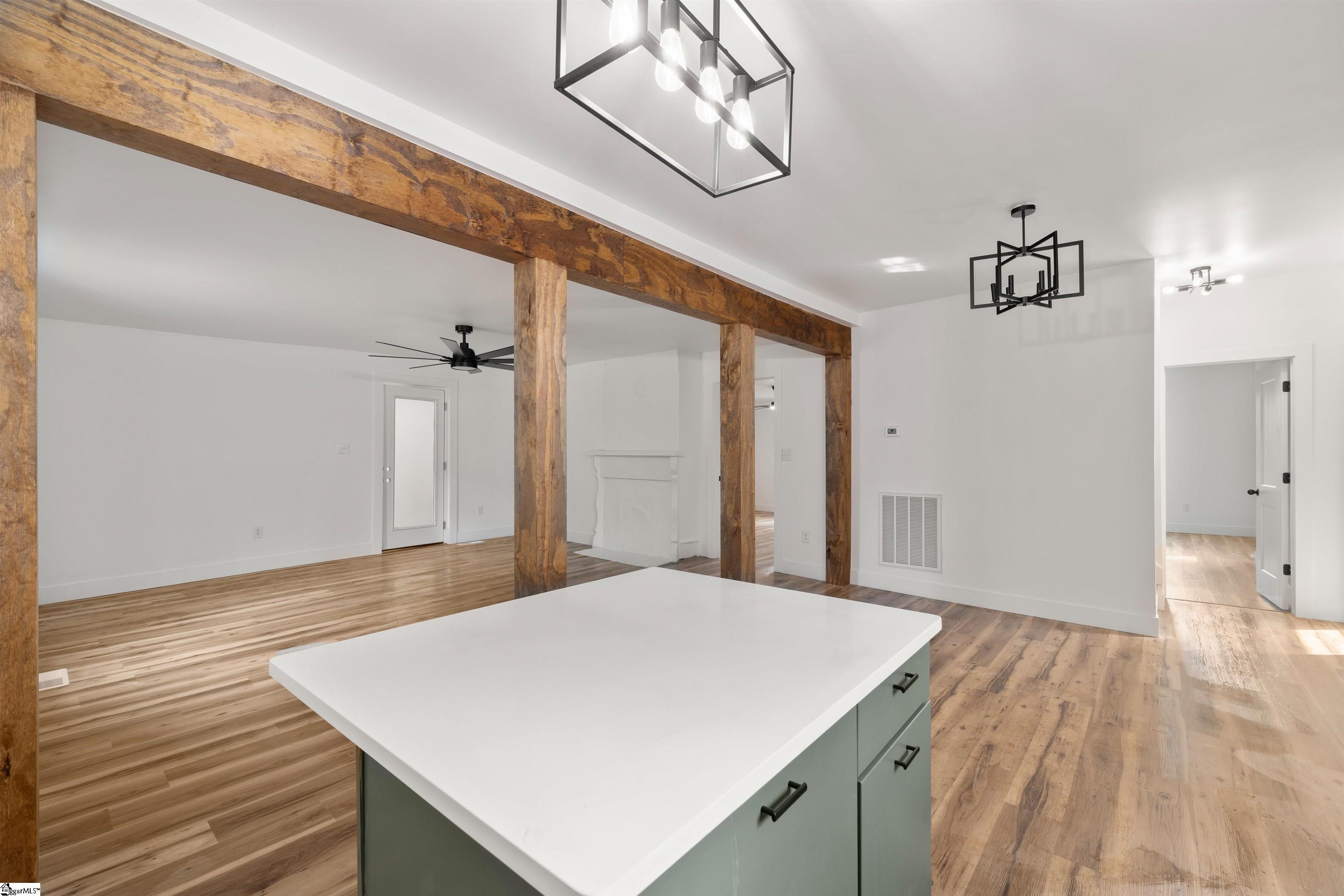 221 Calvert Street Spartanburg, SC 29307