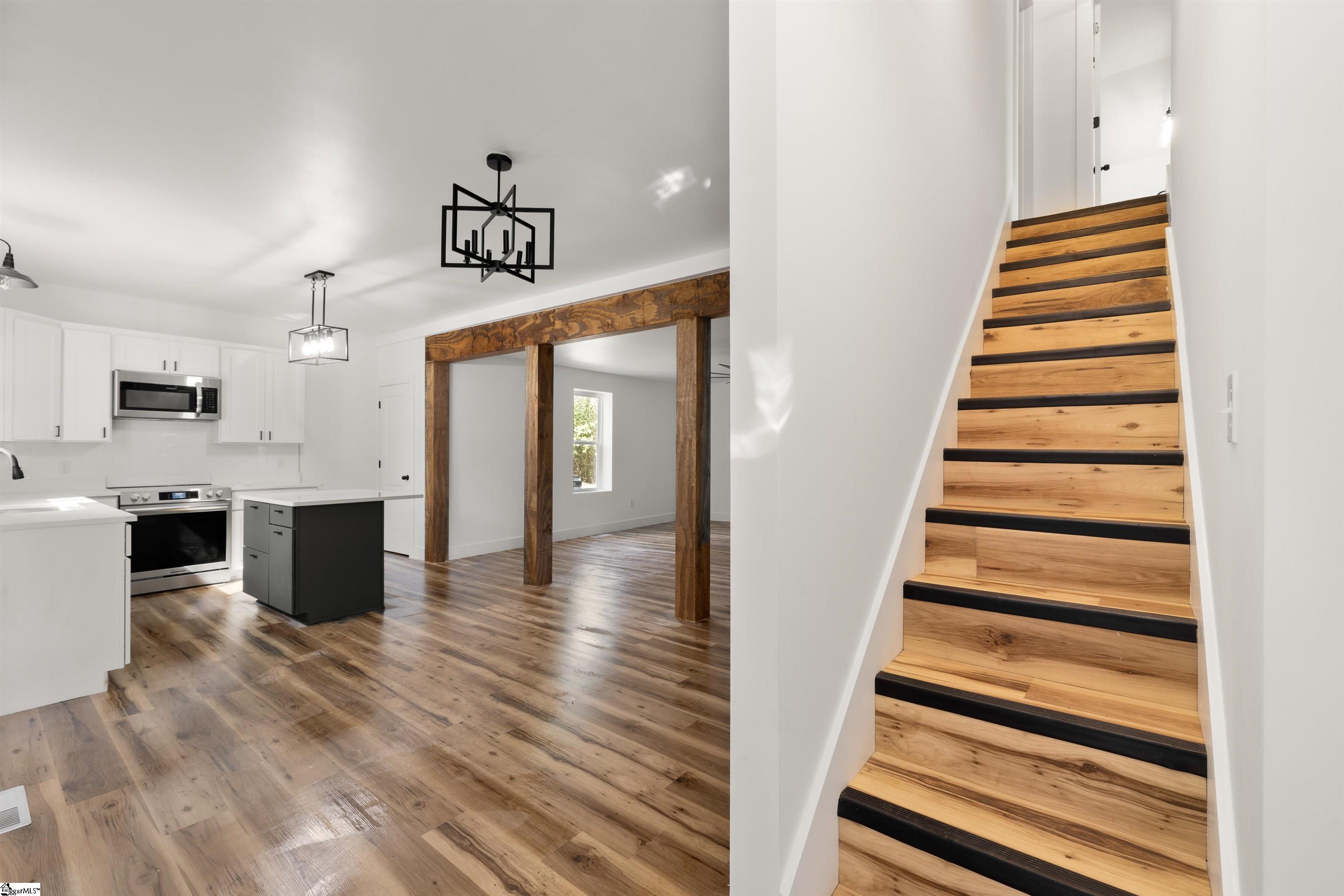 221 Calvert Street Spartanburg, SC 29307