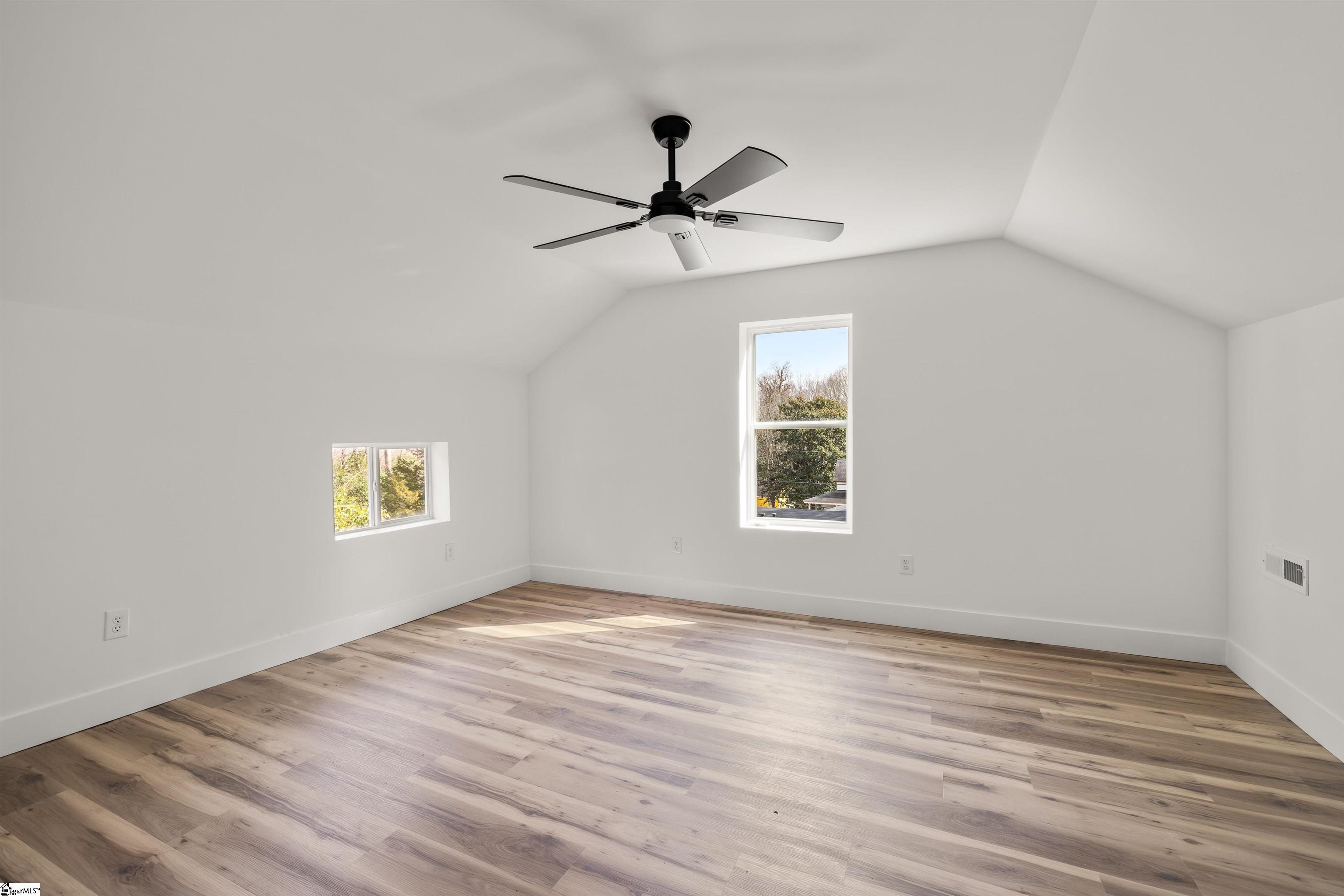 221 Calvert Street Spartanburg, SC 29307