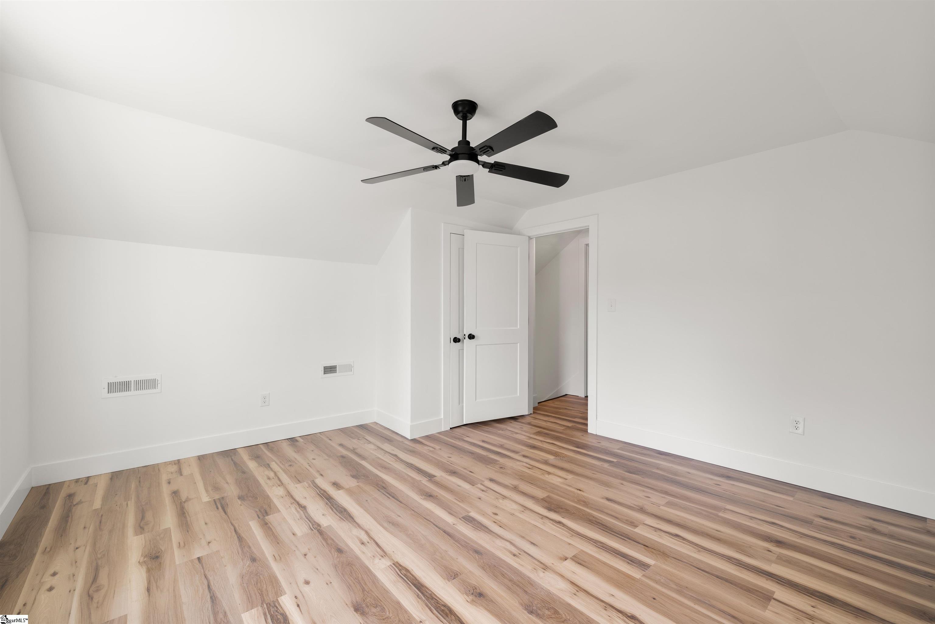 221 Calvert Street Spartanburg, SC 29307